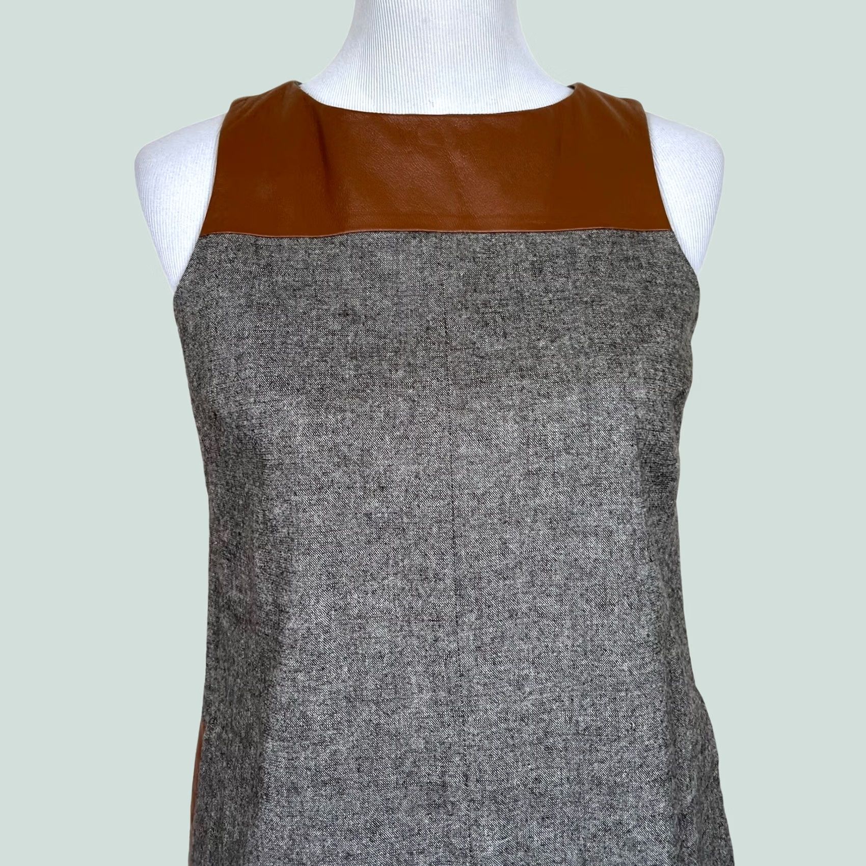 Lands' End Lands' End Women’s Dress Wool Leather Gray Brown Tweed Shift Sleeveless Sz 2P Dress Short Women’s Size XS / US 0-2 / IT 36-38 - 1 Thumbnail