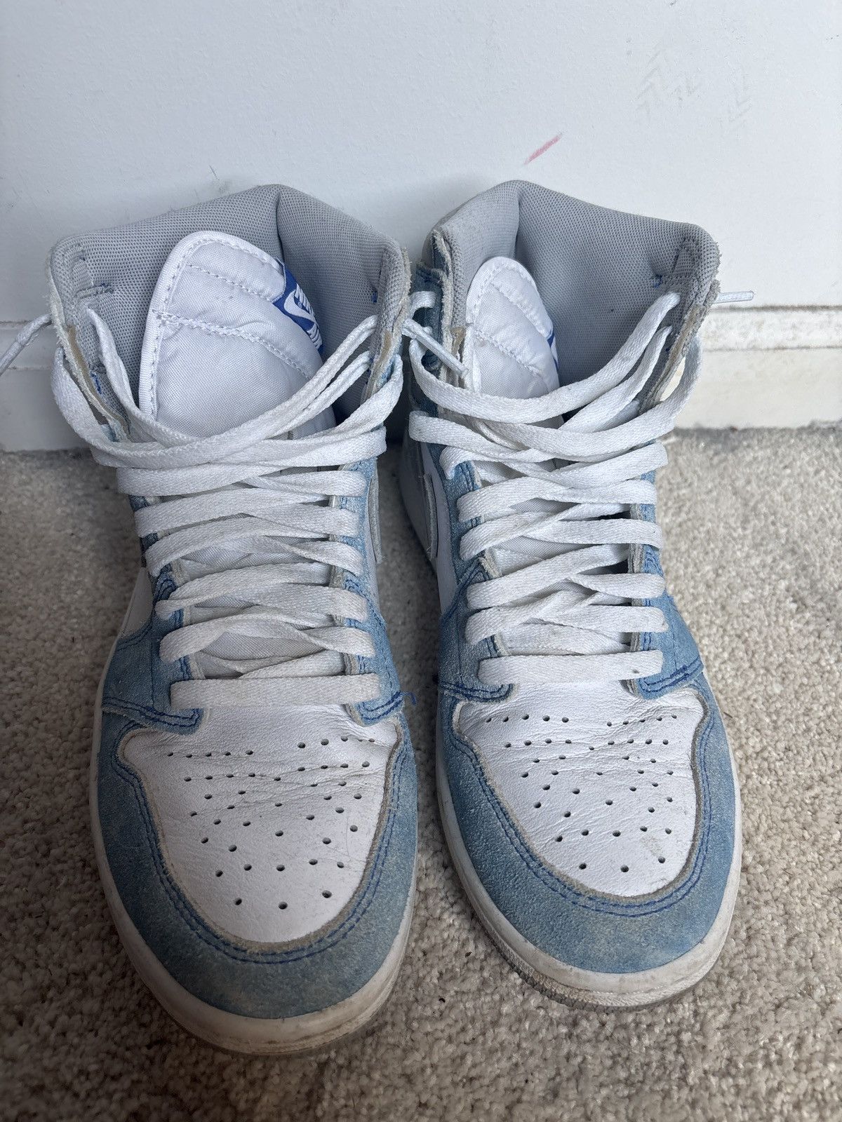 Jordan Brand Jordan 1 Hyper Royal Smoke Grey Size US 9 / EU 42 - 2 Thumbnail