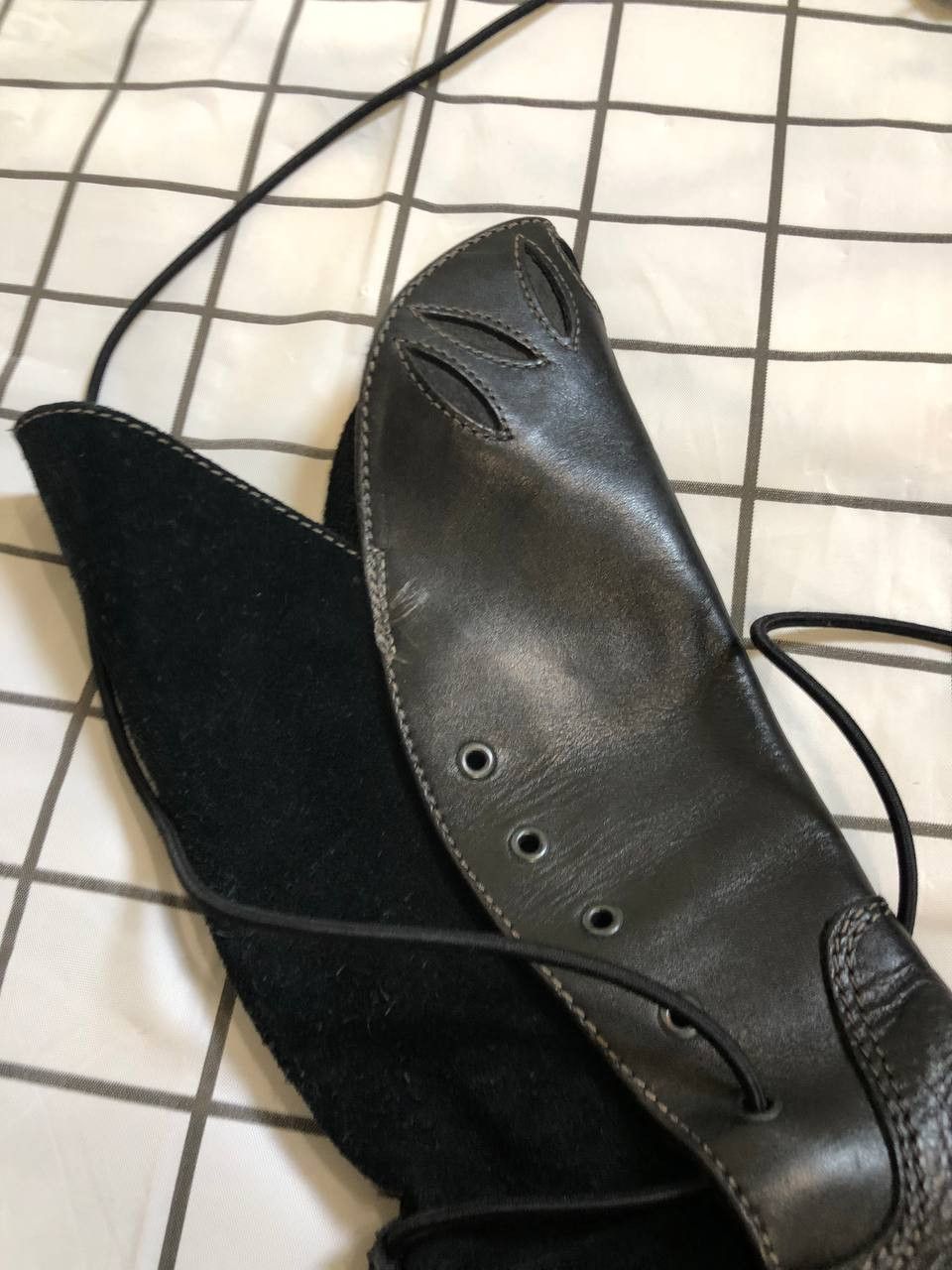 Dr. Martens Dr Martens Vintage Cut Out Mid Calf Black Leather Suede Size US 4 / IT 34 - 2 Thumbnail