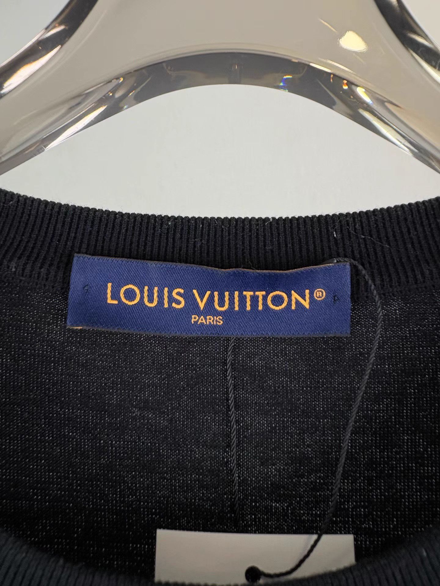 Louis Vuitton LV Black Cuff Full Logo Knit Short Sleeve K1 Size US XL / EU 56 / 4 - 4 Thumbnail