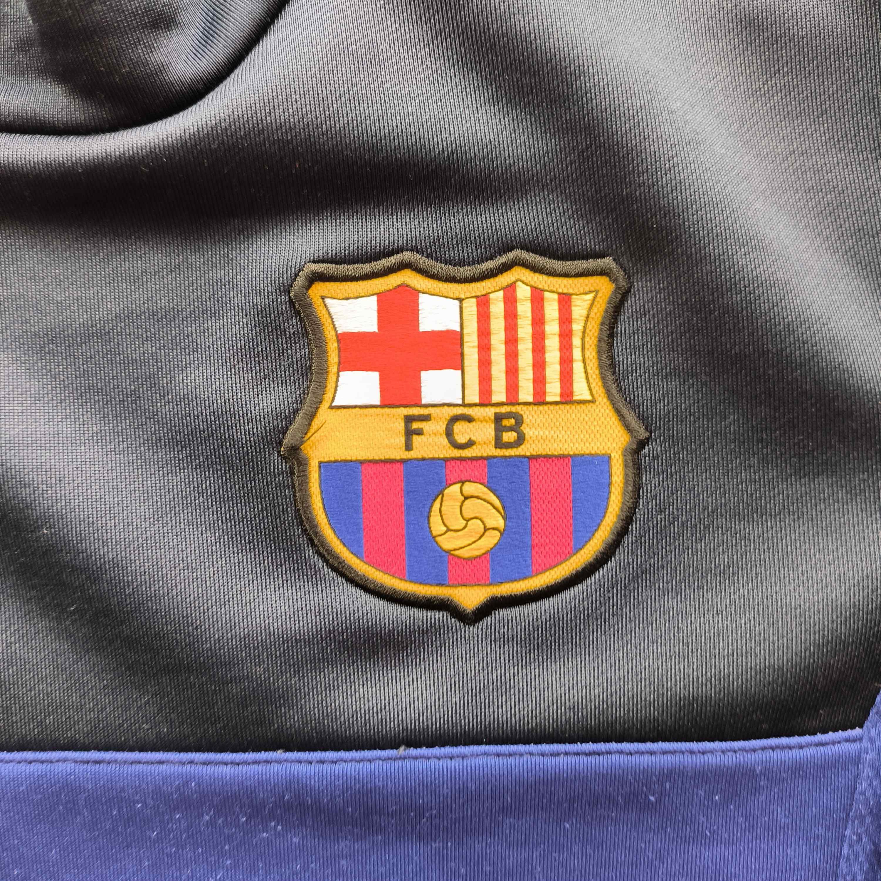 Nike FC Barcelona 2012-13 Nike training top size S Size US S / EU 44-46 / 1 - 3 Thumbnail