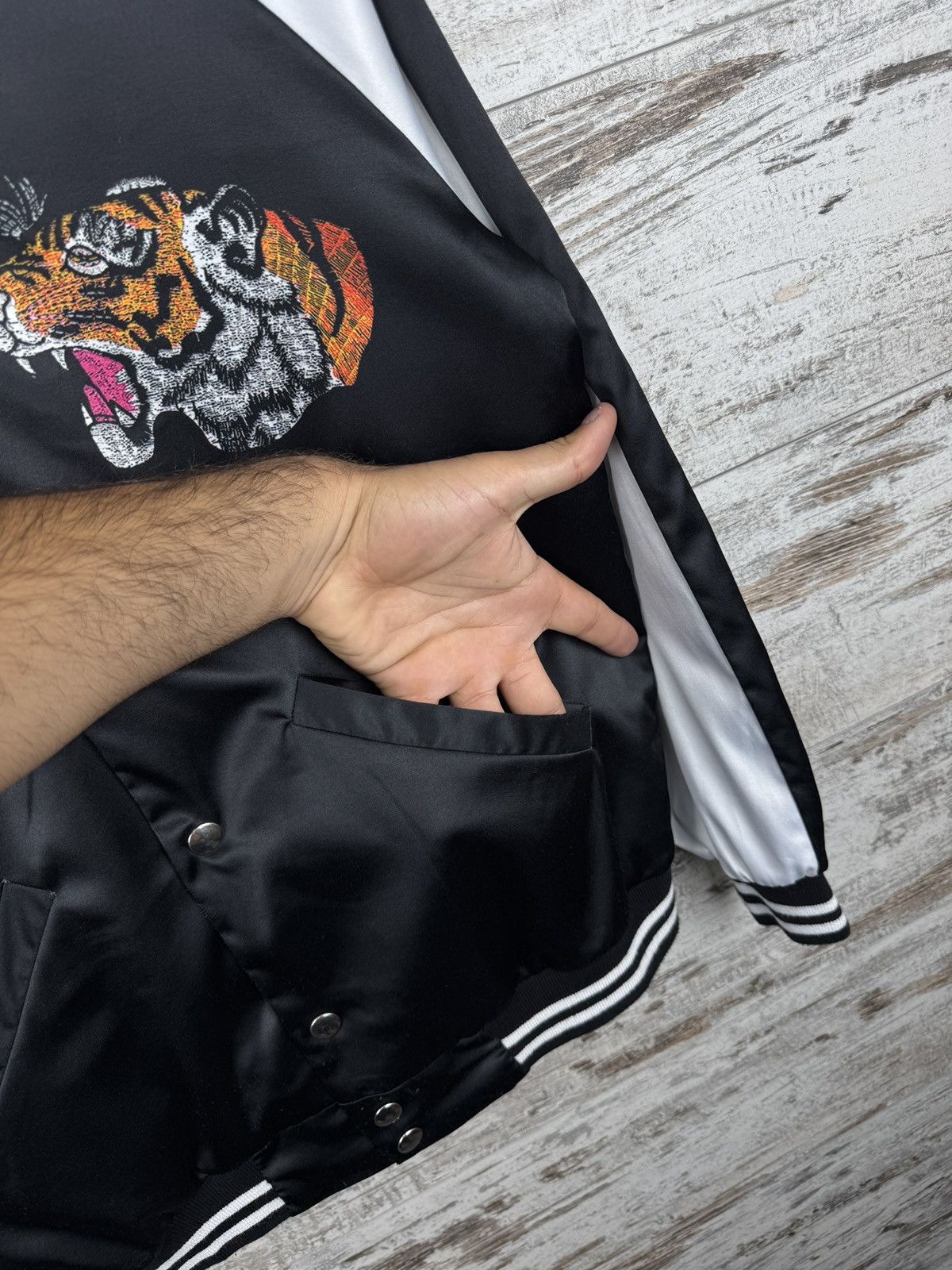 Jaded London Mens Vintage Jaded London tiger bombers jacket dragon Size US S / EU 44-46 / 1 - 9 Thumbnail