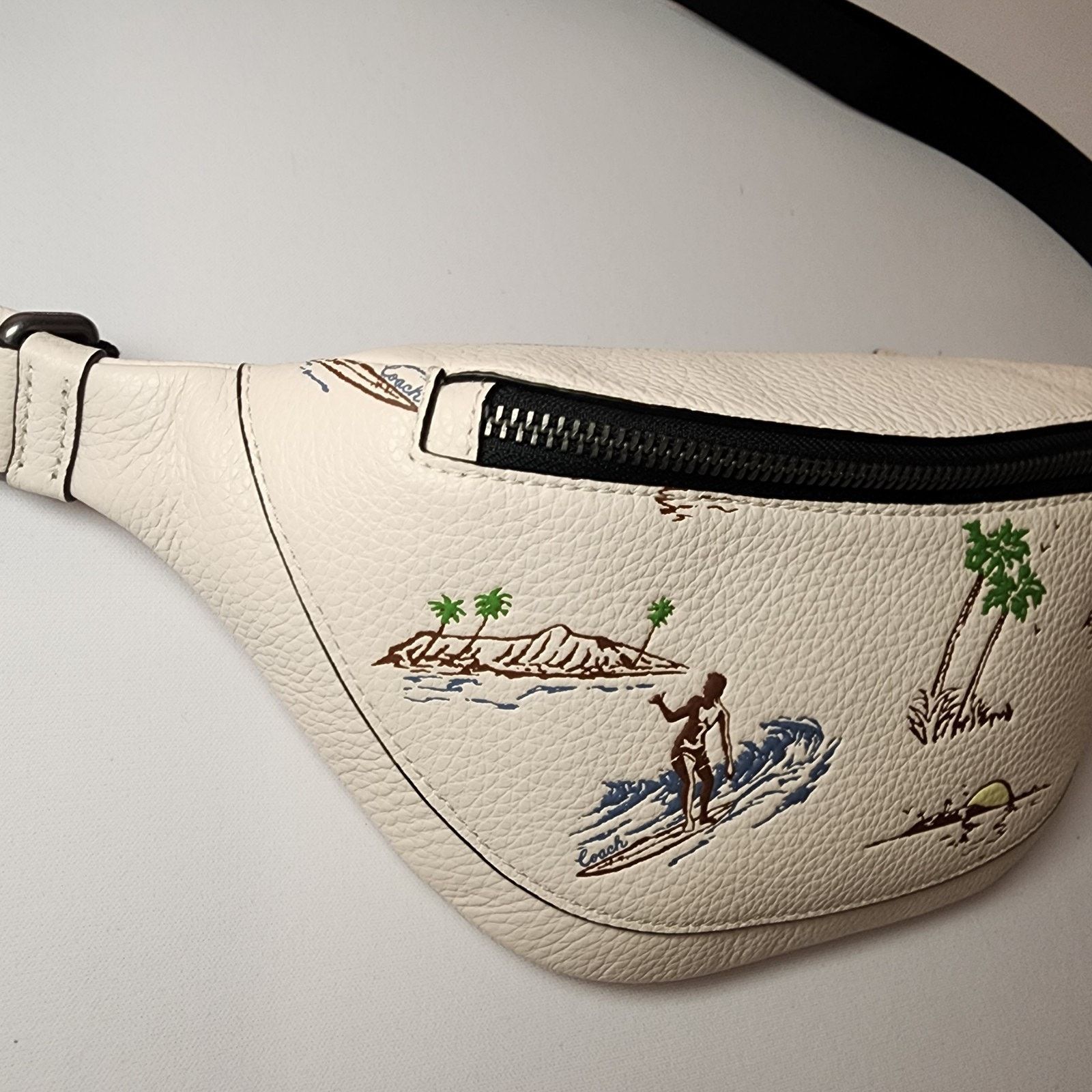 Coach NWT Coach CBI28 Warren Mini Belt Bag With Surf Print Hawaii Size ONE SIZE - 2 Thumbnail