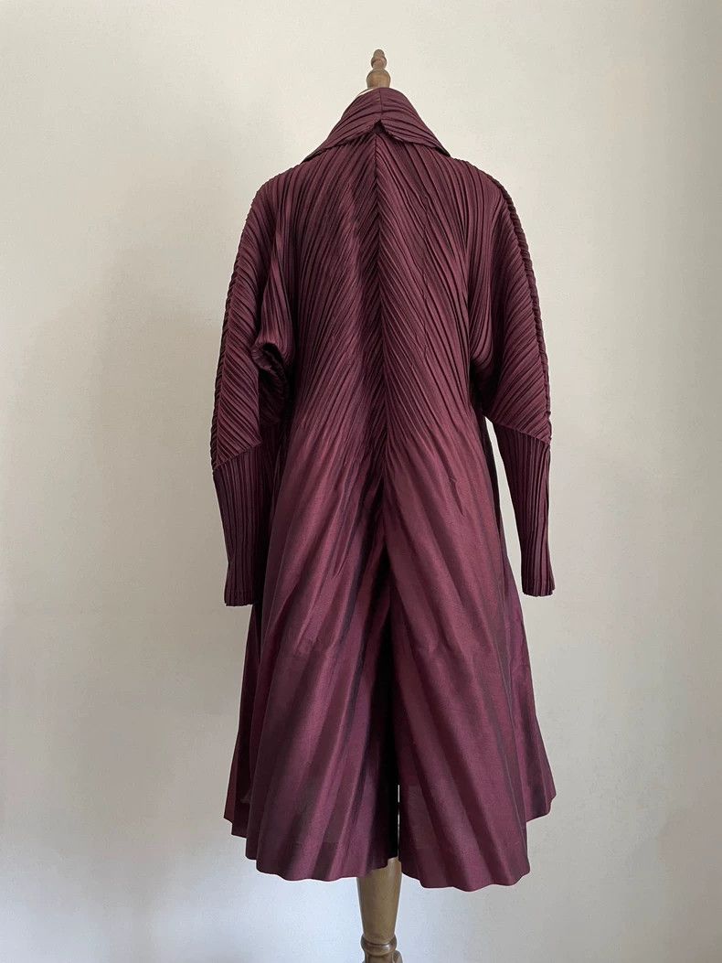 Issey Miyake Issey Miyake size:2 Wine-red windbreaker jacket Size XS / US 0-2 / IT 36-38 - 3 Thumbnail