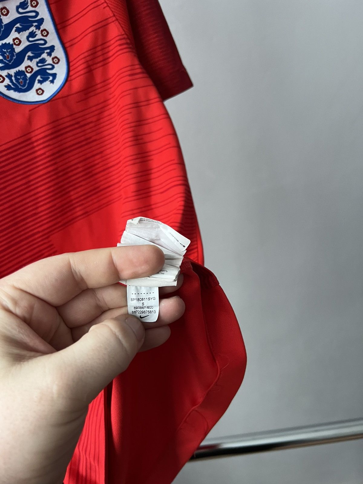 Nike 2018/19 ENGLAND TEAM AWAY SOCCER JERSEY FOOTBALL SHIRT SZ S Size US S / EU 44-46 / 1 - 12 Thumbnail