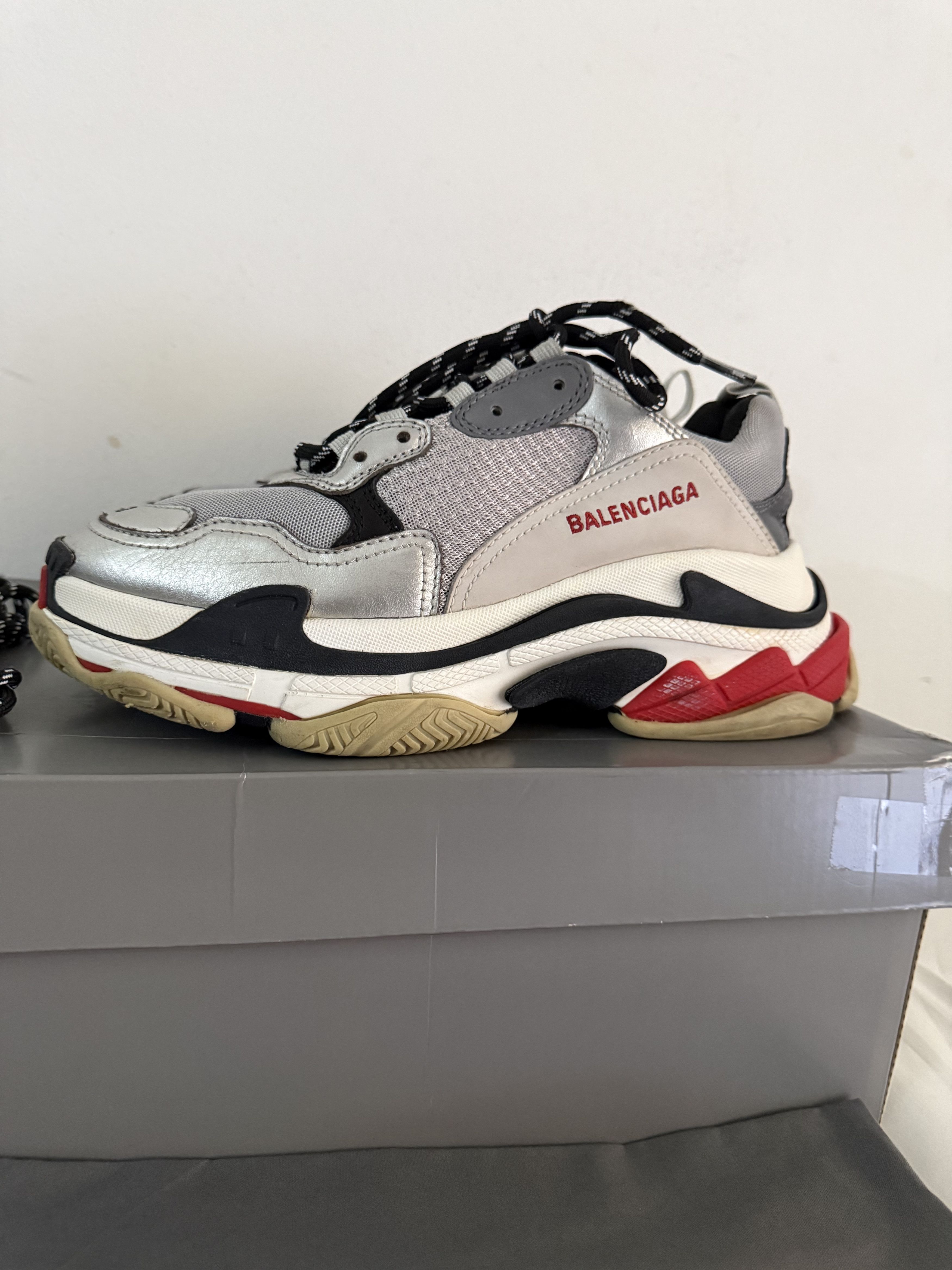 Balenciaga Balenciaga Triple S Sneakers Size US 8 / EU 41 - 8 Thumbnail