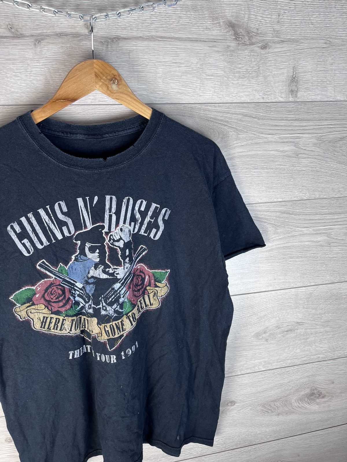 Fruit Of The Loom Vintage men’s merch Guns N’roses 1991s size Xl Size US XL / EU 56 / 4 - 3 Thumbnail
