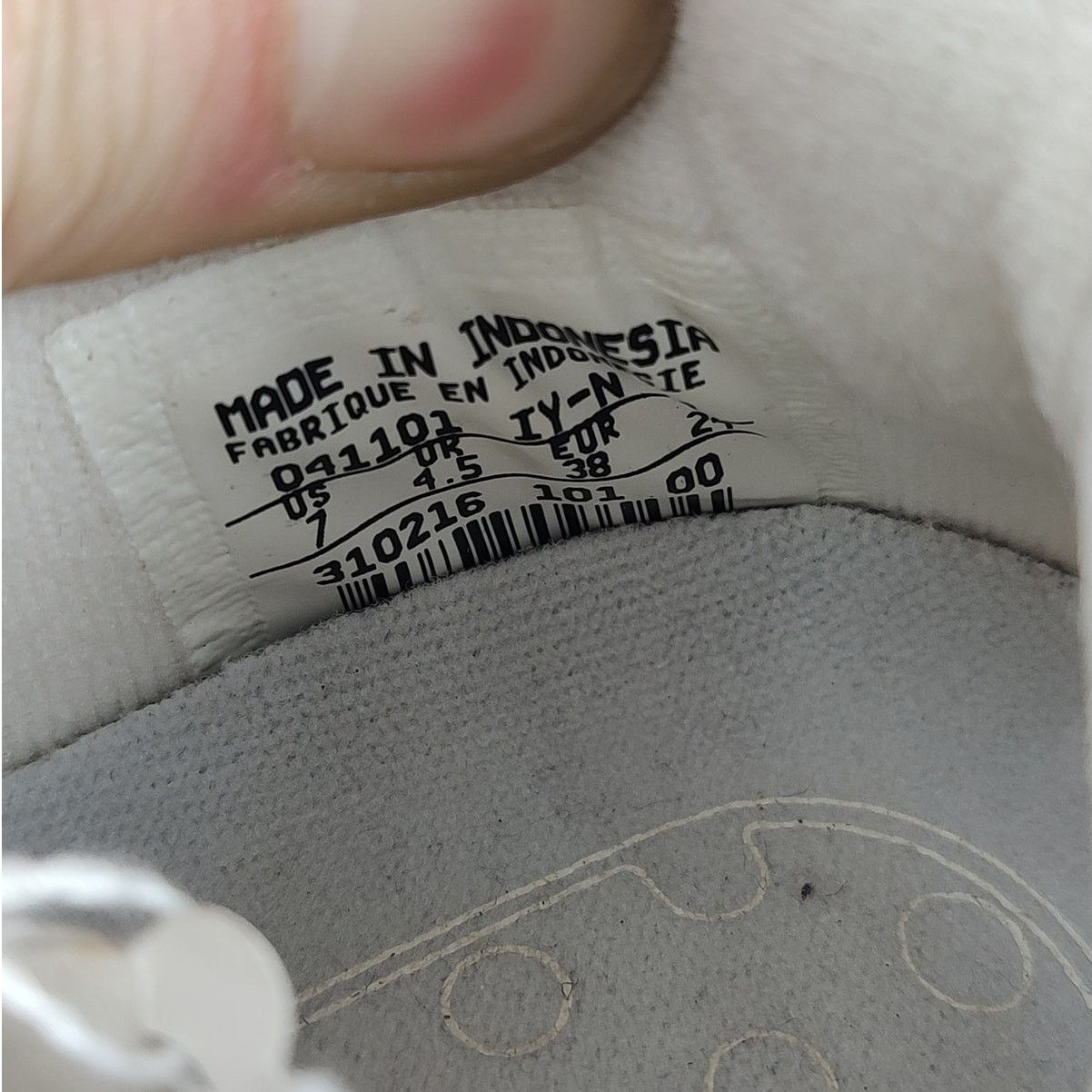 Nike VTG Y2K Nike Air PT One streetwear retro shoes womens 7 Size US 7 / IT 37 - 7 Thumbnail