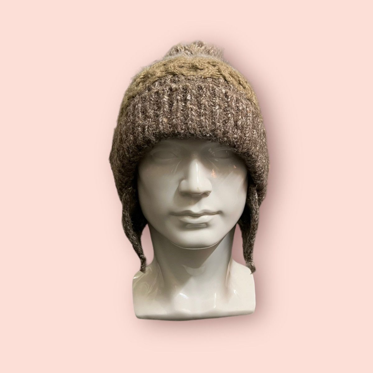 Other VINTAGE JAPAN CABLE KNITTED BEANIE VIVIENNE STYLE DESIGN Size ONE SIZE - 11 Thumbnail