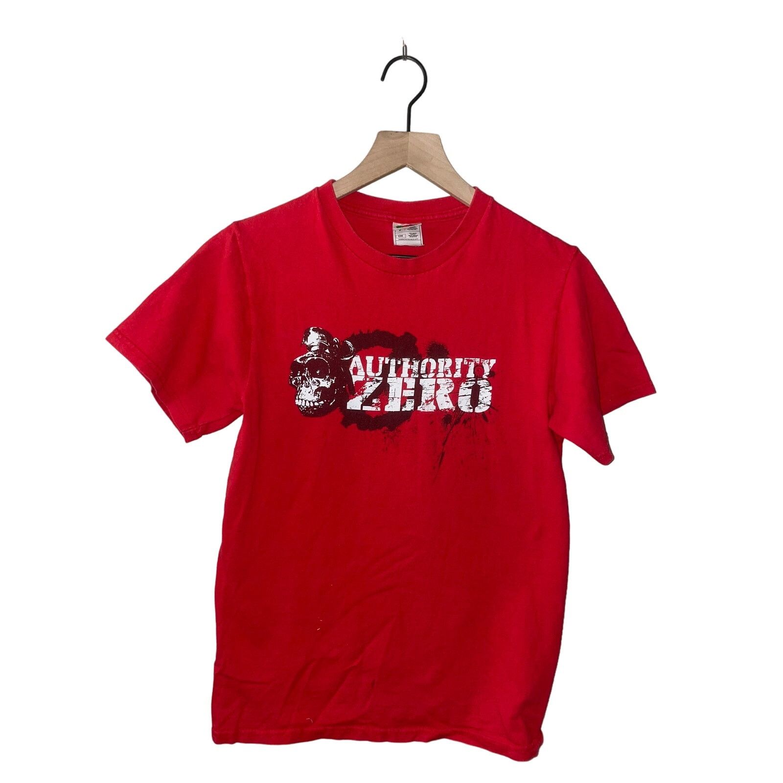 Fruit Of The Loom Vintage Authority Zero Shirt Rock Band Red Skull Tee S Small Size US S / EU 44-46 / 1 - 1 Thumbnail