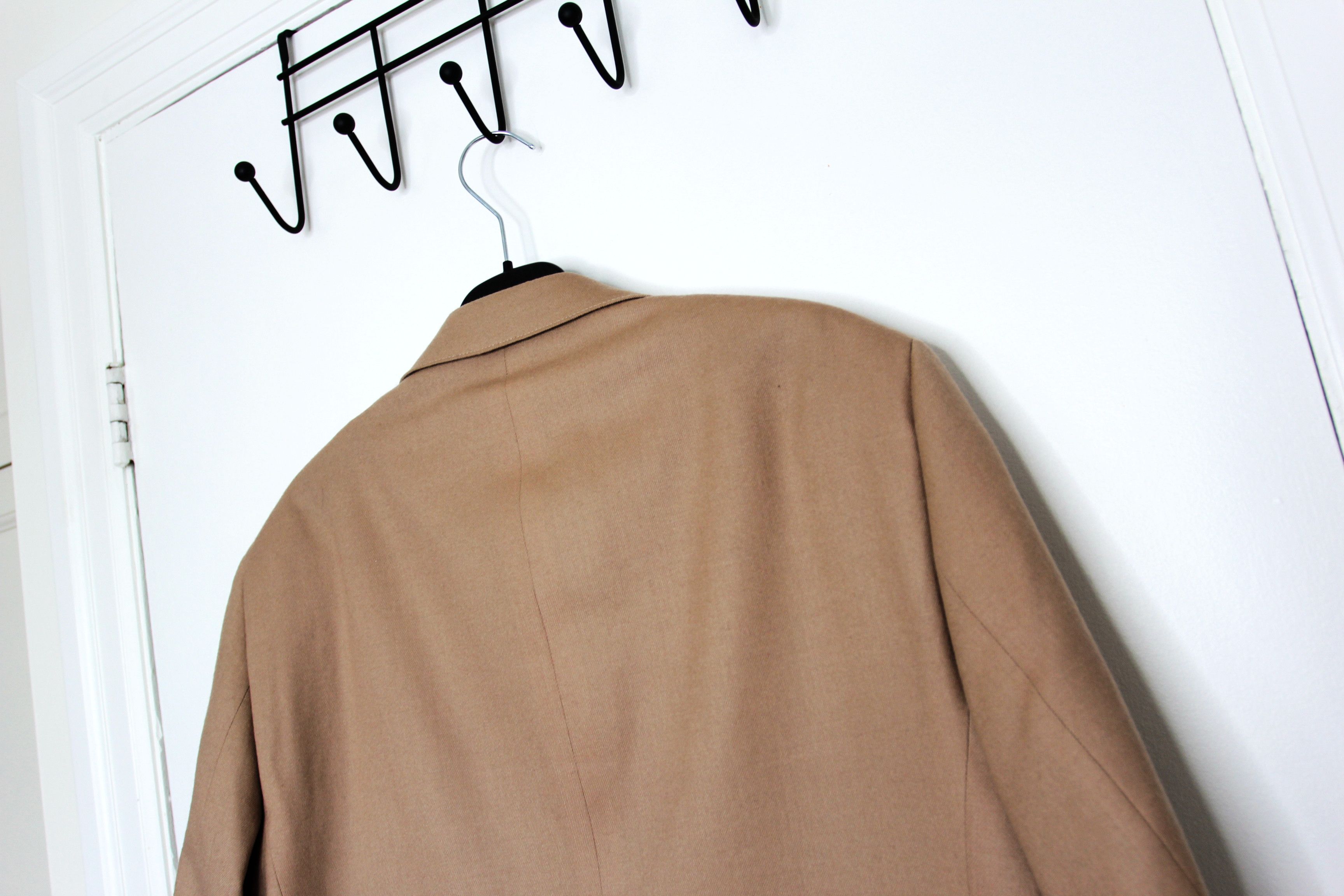 Other BNWT AW25 ECOLE DE PENSEE PINK BRUSHED WOOL JACKET 52 Size US L / EU 52-54 / 3 - 6 Thumbnail