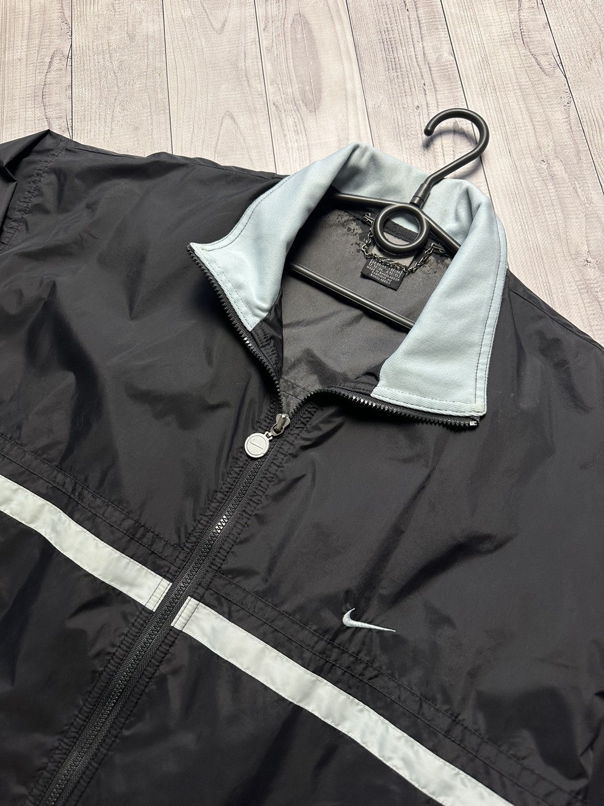 Nike × Vintage Vintage Nike track jacket size L logo line Size US L / EU 52-54 / 3 - 3 Thumbnail