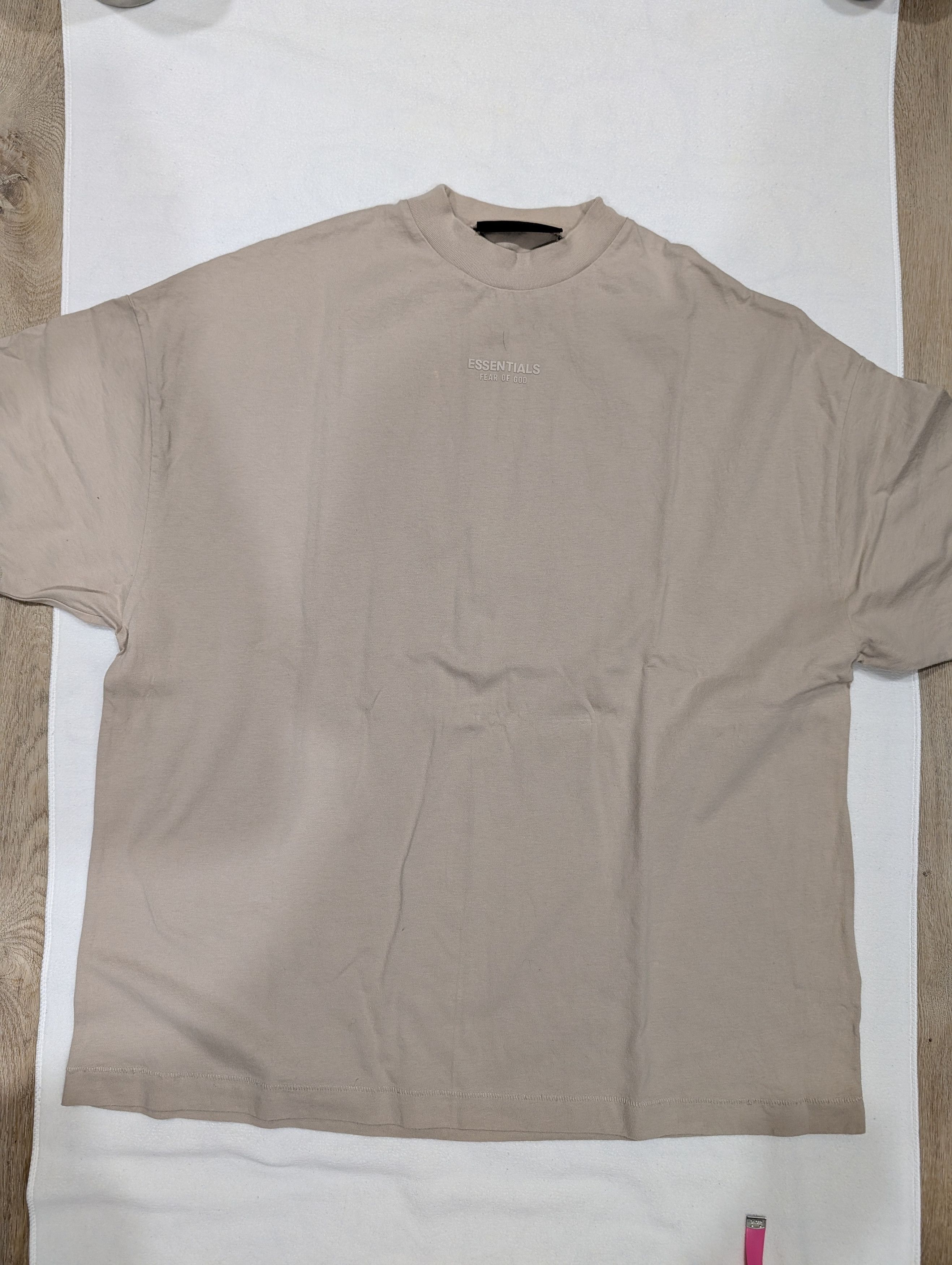 Essentials FoG Fear of God Essentials short sleeve tee Silver Cloud Size US S / EU 44-46 / 1 - 2 Thumbnail