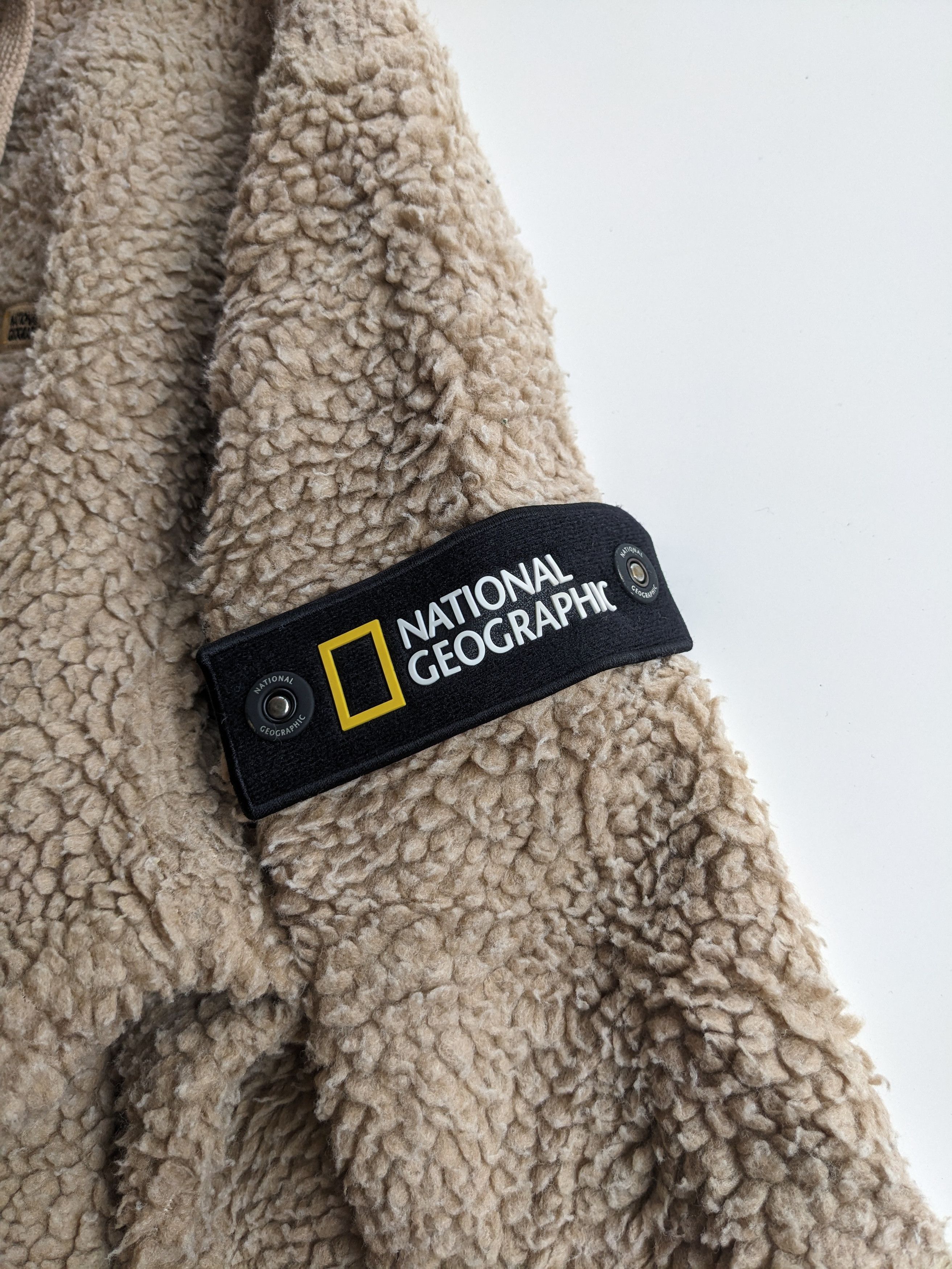 Vintage National Geographic fleece hoodie Size US XL / EU 56 / 4 - 6 Thumbnail