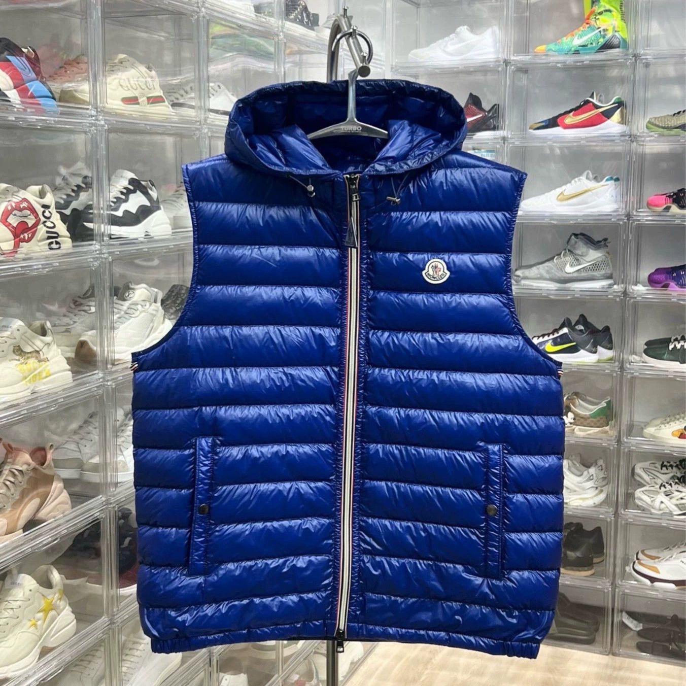 Moncler moncler blue hooded down vest size 6 Size US XXL / EU 58 / 5 - 1 Thumbnail