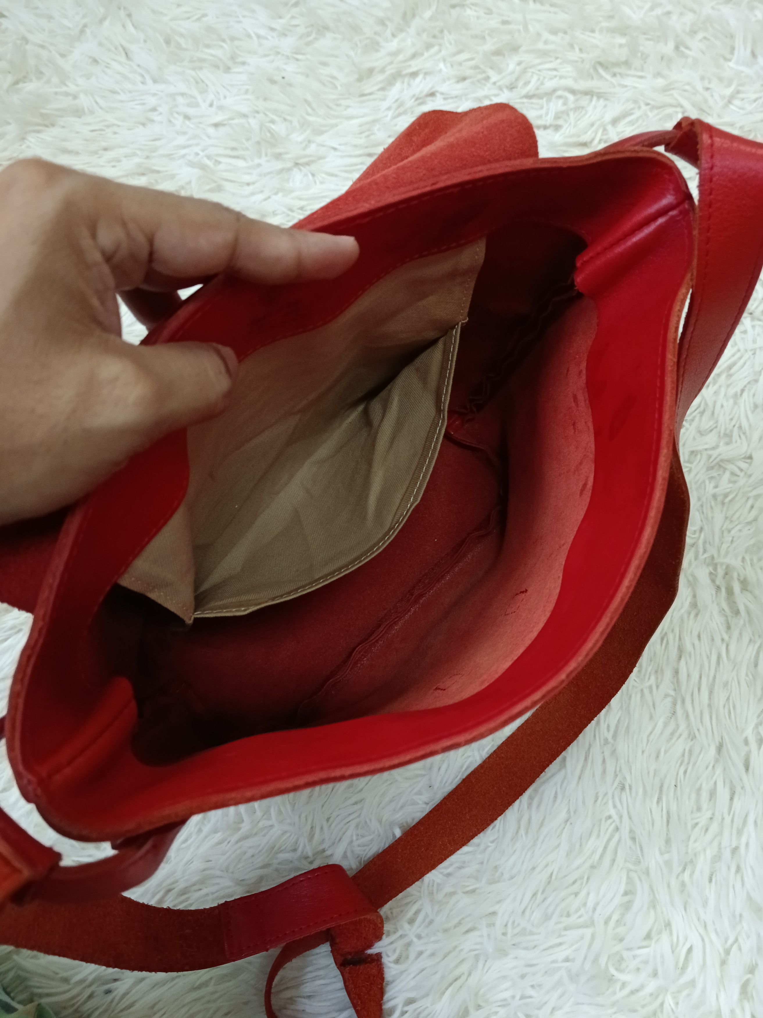 Leather PATINA LEATHER TIDEWAY CRUMPLE SERIES SLING/CROSSBODY Size ONE SIZE - 6 Thumbnail