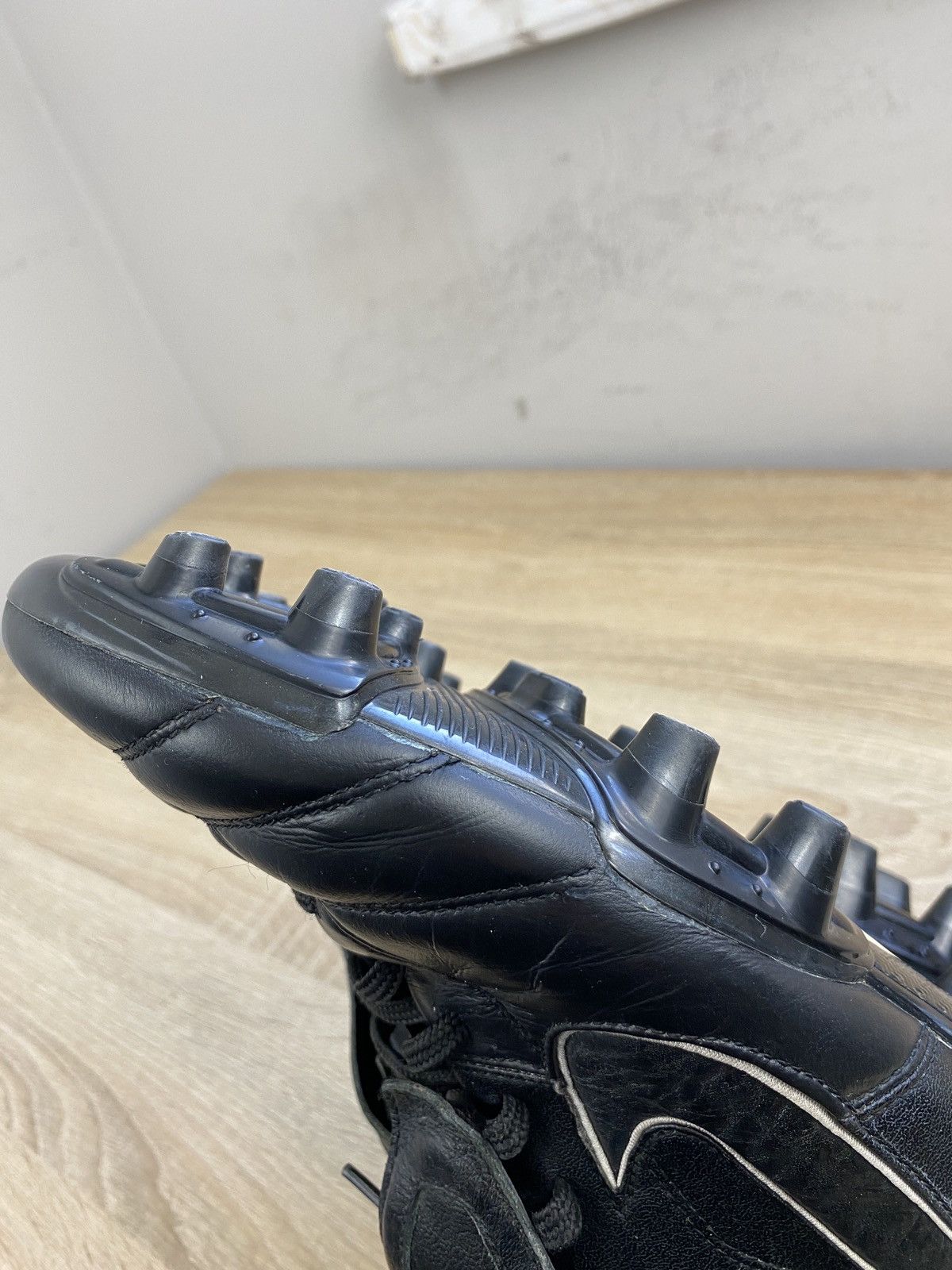Nike Vintage 2008 Nike Tiempo AIR Legend Football Boots Retro Y2K Size US 12 / EU 45 - 12 Thumbnail