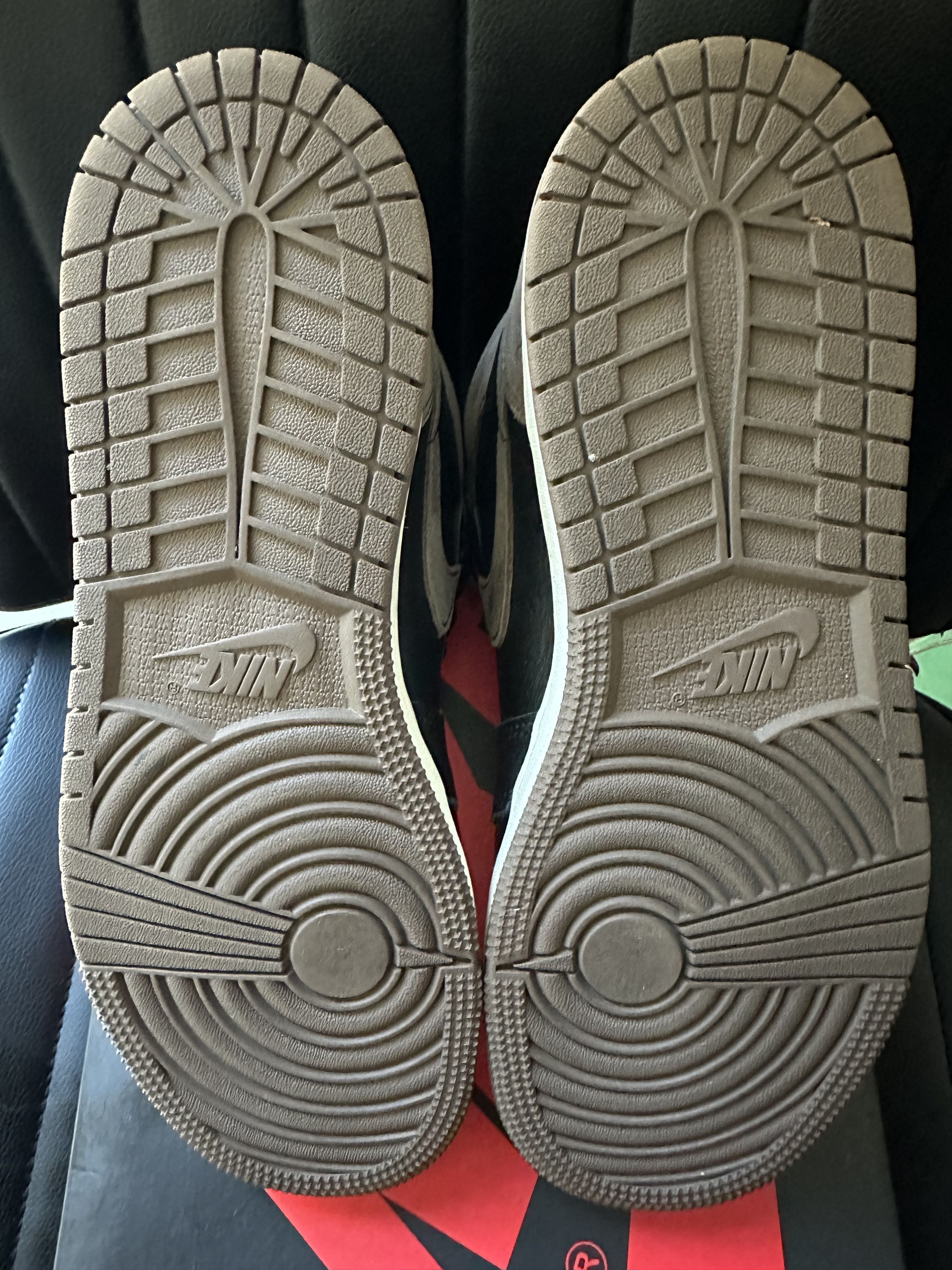 Jordan Brand × Nike PREOWNED AIR JORDAN 1 RETRO HIGH OG GS 6.5Y Size US 8 / IT 38 - 7 Thumbnail
