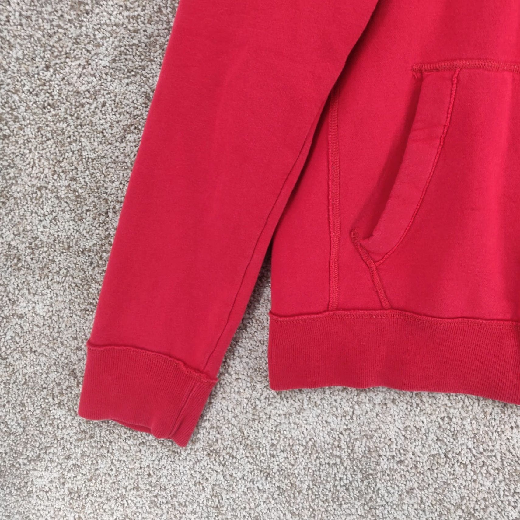 Abercrombie & Fitch VINTAGE Abercrombie & Fitch Hoodie Mens Large Red Full Zip Distressed Fleece Size US L / EU 52-54 / 3 - 3 Thumbnail