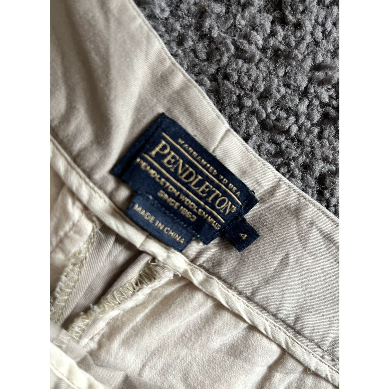 Pendleton VINTAGE Pendleton Pants Womens 4P Petite Capri Flat Front Beige Cotton Spandex 90s Womens Size 27" / US 4 / IT 40 - 5 Thumbnail