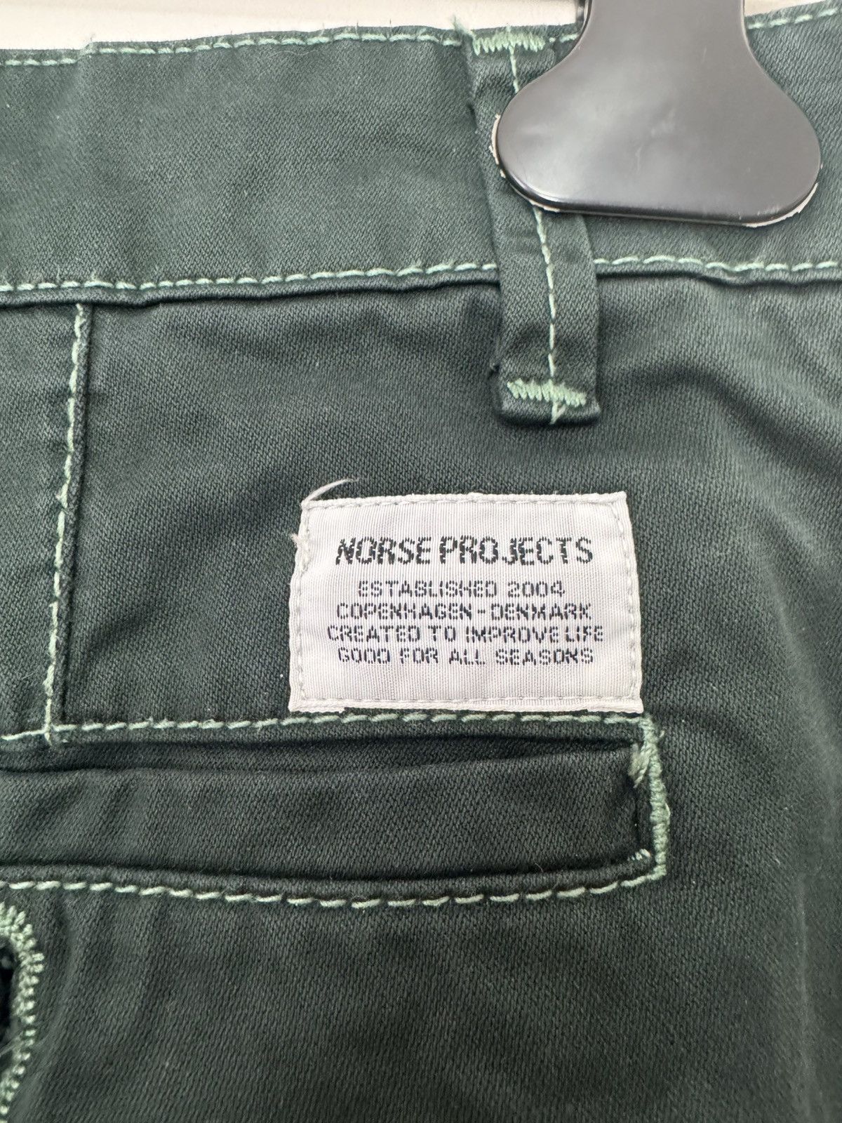 Norse Projects norse projects aros heavy green pants pocket logo Size US 32 / EU 48 - 6 Thumbnail
