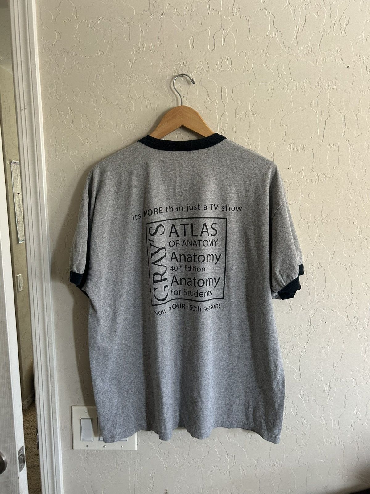 Vintage Vintage Grays Anatomy Shirt Size XL Size US XL / EU 56 / 4 - 3 Thumbnail