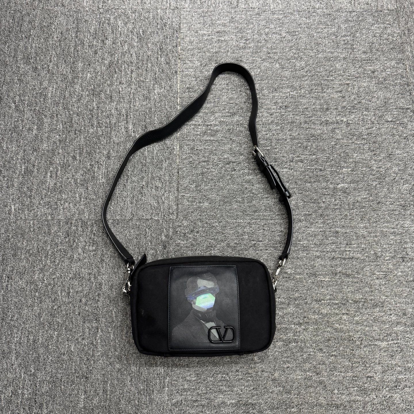 Valentino Black Crossbody Bag with Portrait Print Size ONE SIZE - 1 Thumbnail