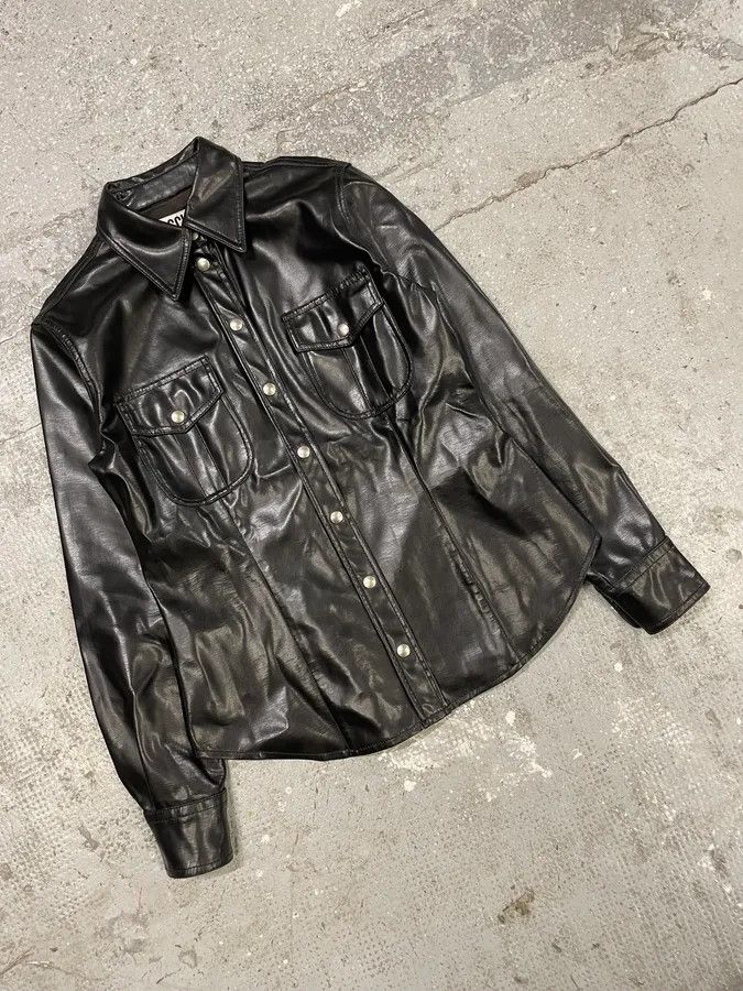 Designer × Moschino × Vintage Moschino Sleek Eco Leather Black Shirt Size S / US 4 / IT 40 - 11 Thumbnail