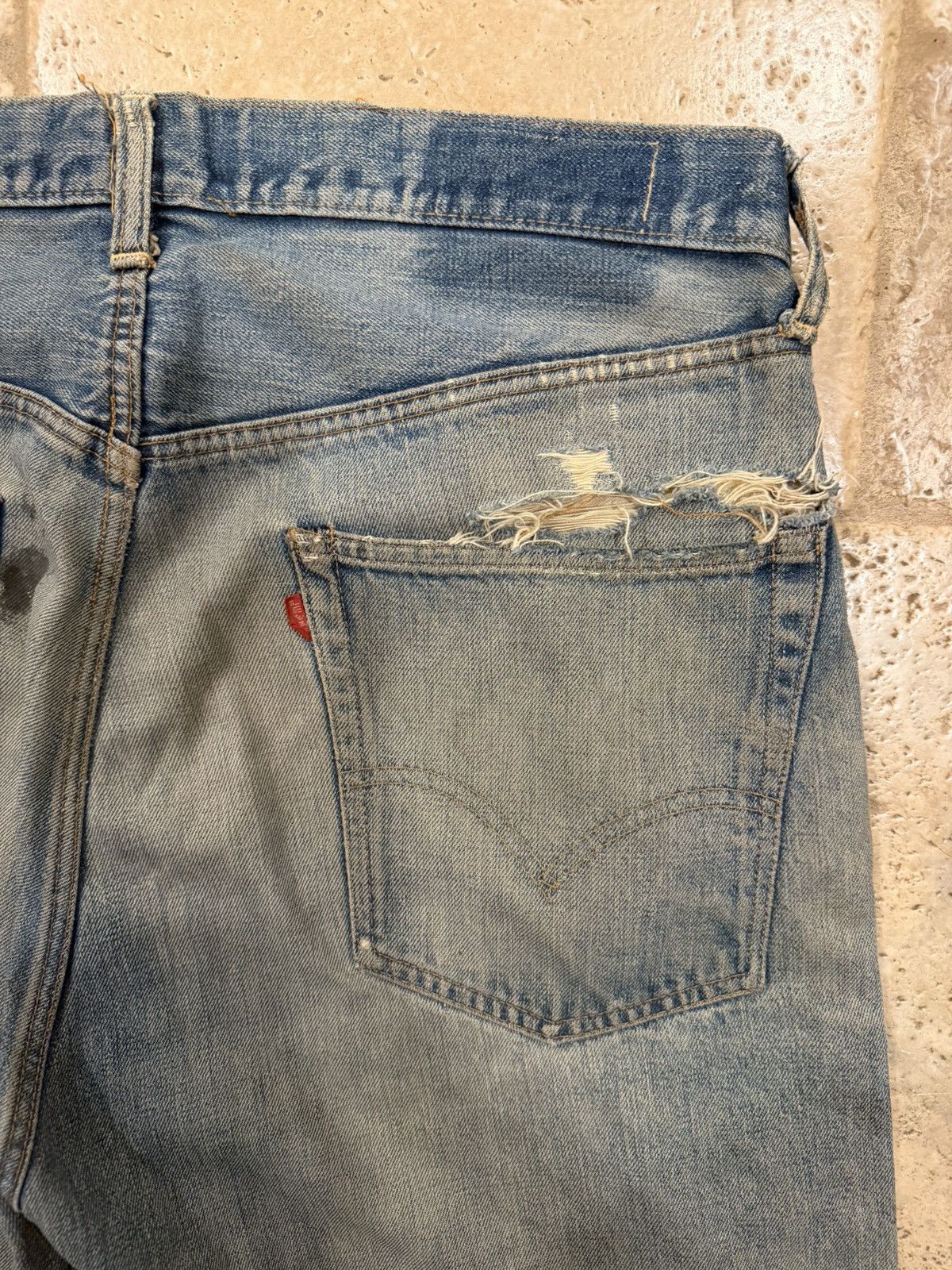 Levi's Vintage Clothing Vintage Levi’s 60’s-70’s Thrashed Blue Wash Denim Jeans Size 36 - 14 Thumbnail