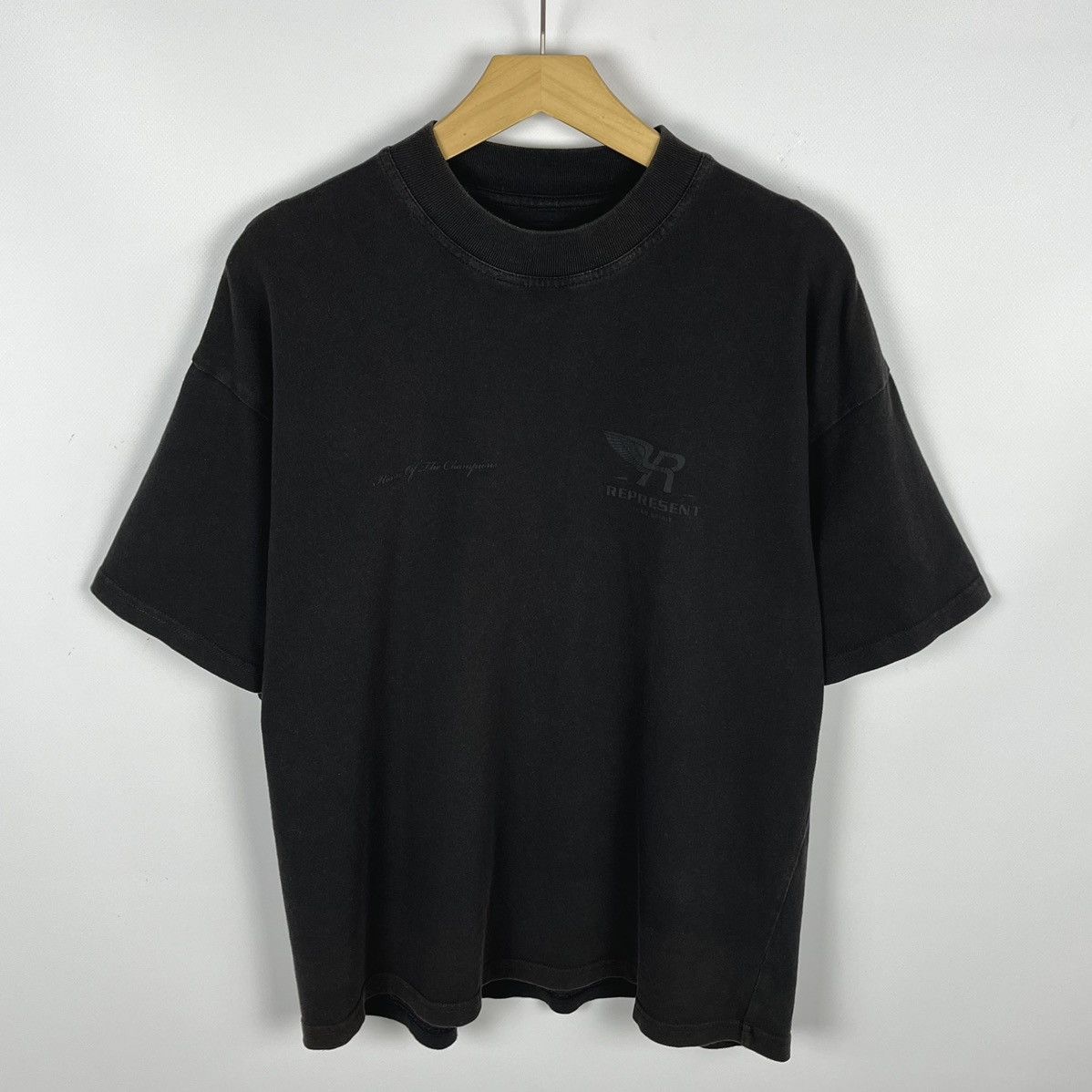 Represent Clo. Represent Clo. Oversize faded Home of Champions big logo tee Size US S / EU 44-46 / 1 - 10 Thumbnail