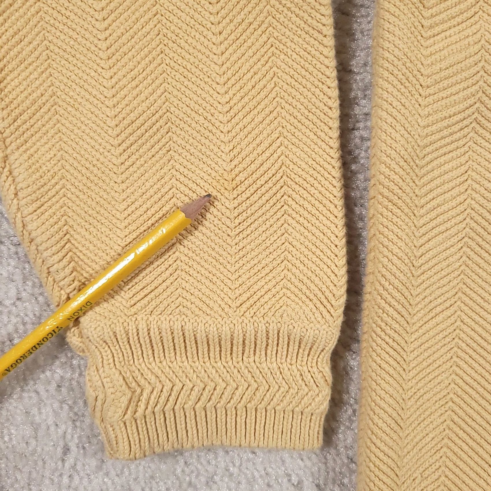 Chaps Chaps Ralph Lauren Sweater Mens Large Yellow Crest Emblem Cotton Knit Pullover Size US L / EU 52-54 / 3 - 7 Thumbnail