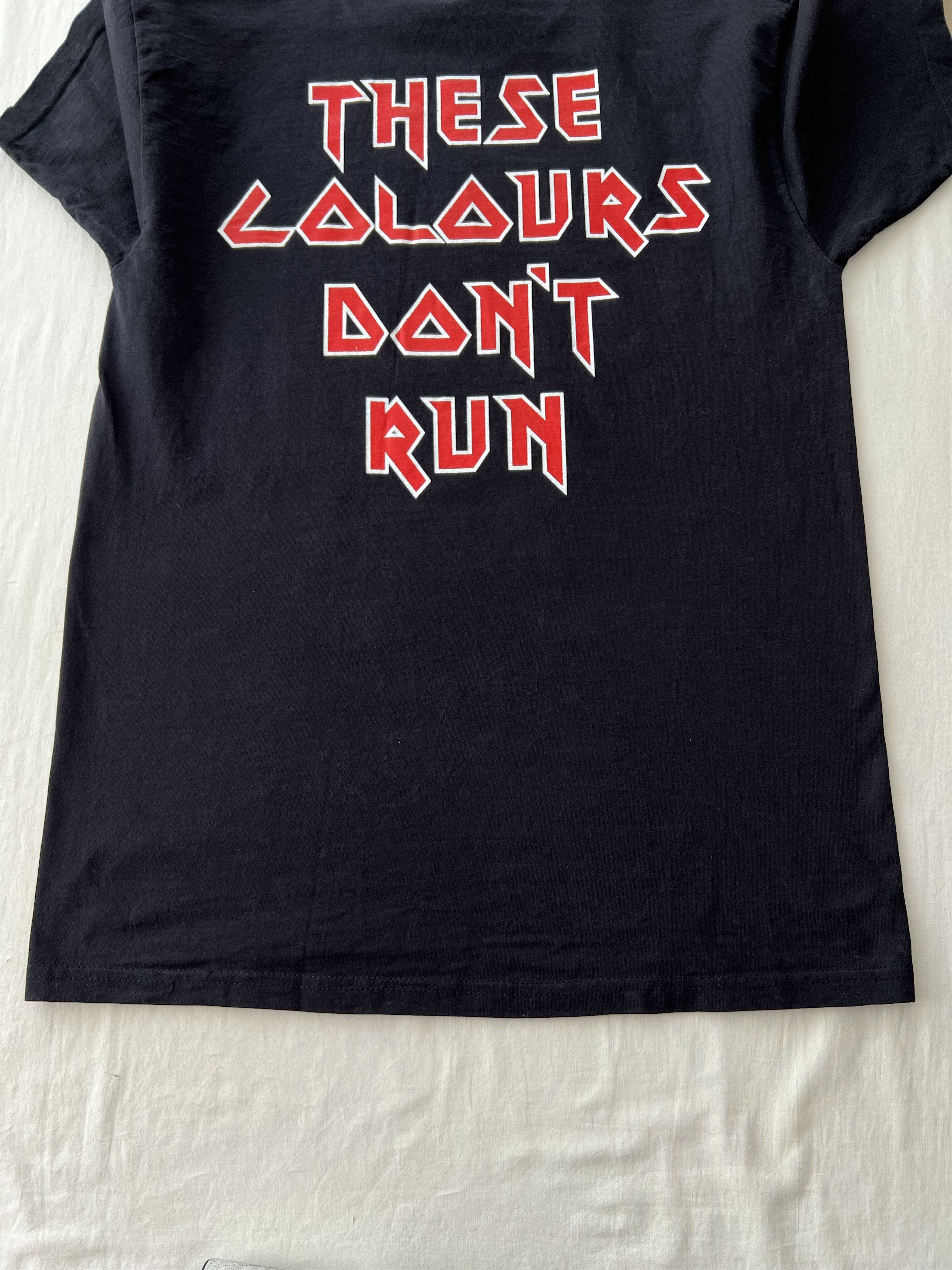 Band Tees Vintage 2006 Iron Maiden These Colours Don’t Run T-shirt Size US M / EU 48-50 / 2 - 17 Thumbnail