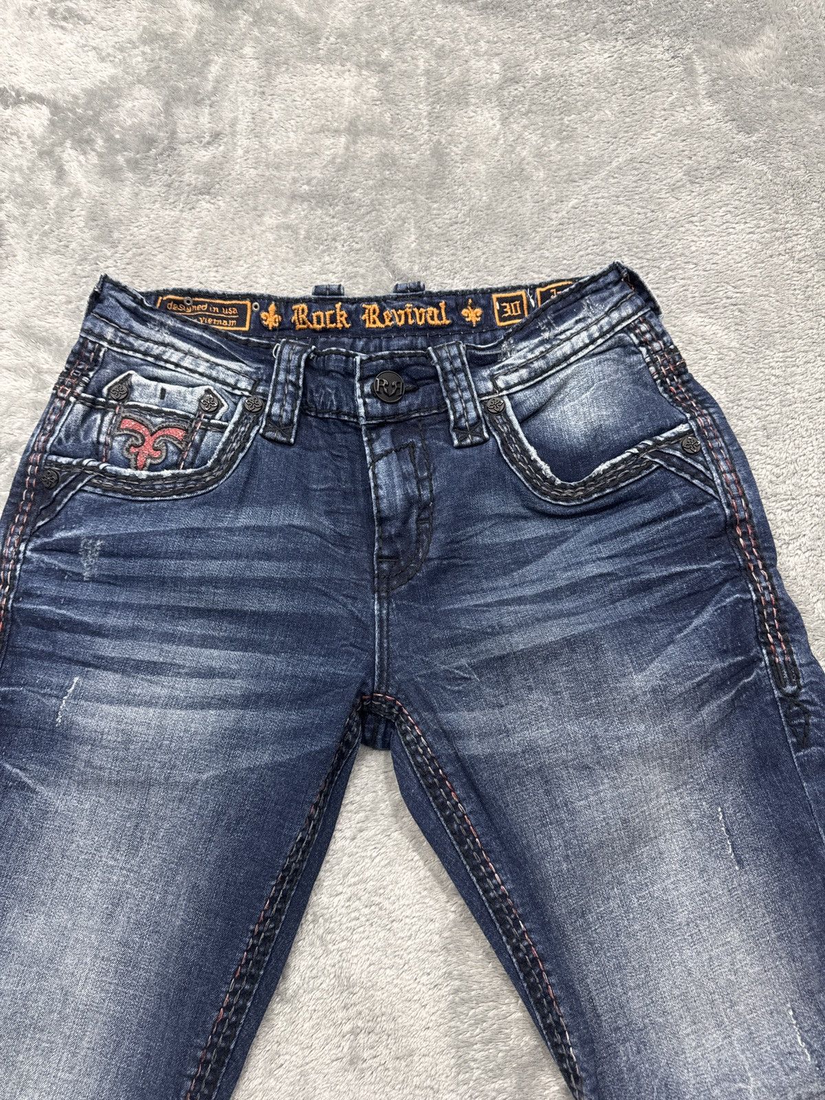 Rock Revival 30/32 Rock revival jeans. rare snakeskin red Size US 30 / EU 46 - 4 Thumbnail