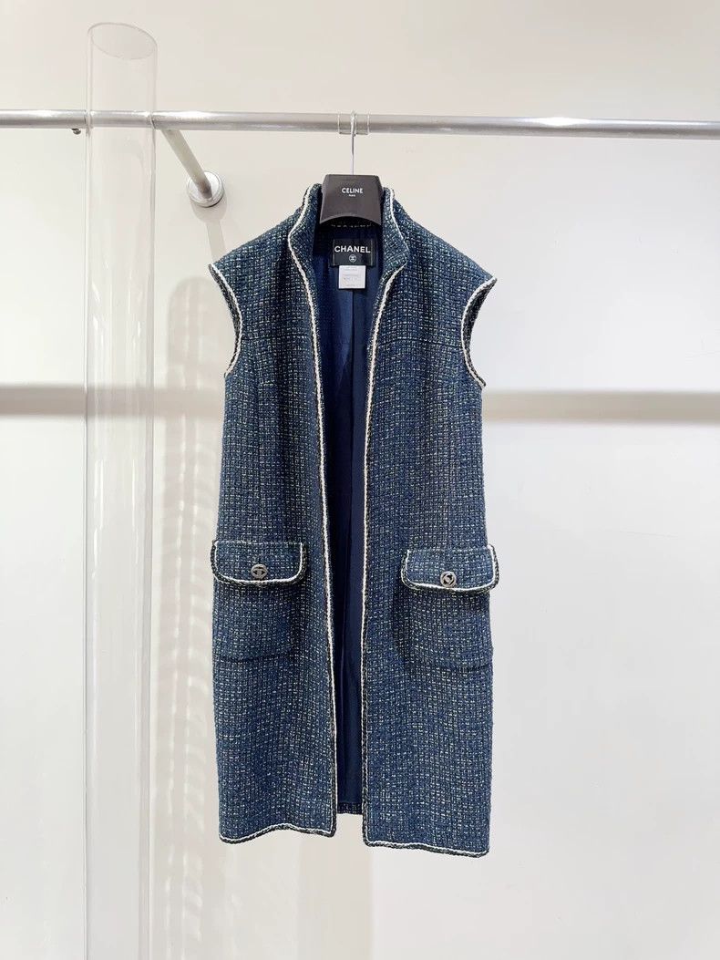 Chanel Chanel Dark Blue Vest Outerwear - dmc Size US S / EU 44-46 / 1 - 1 Thumbnail