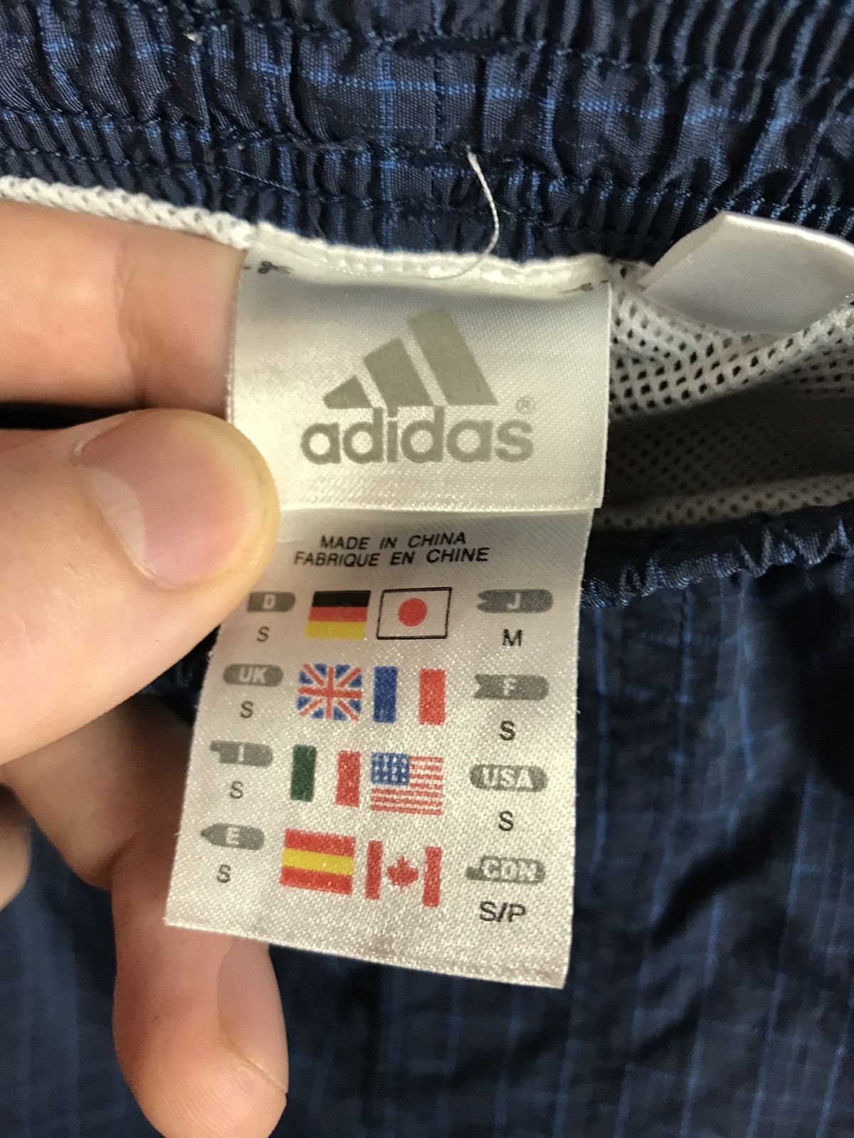 Vintage Vintage Adidas streetwear shorts size S Size US 30 / EU 46 - 5 Thumbnail