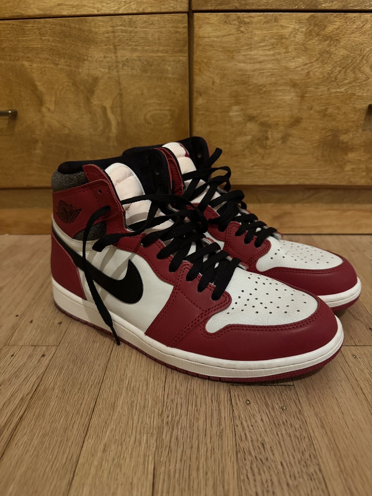 Jordan Brand Jordan 1 Retro High OG Chicago Lost and Found sz. 11 Size US 11 / EU 44 - 3 Thumbnail