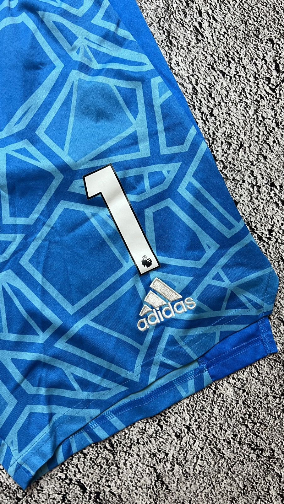 Adidas 2022-2023 Manchester David De Gea goalkeeper adidas shorts Size US 28 / EU 44 - 3 Thumbnail