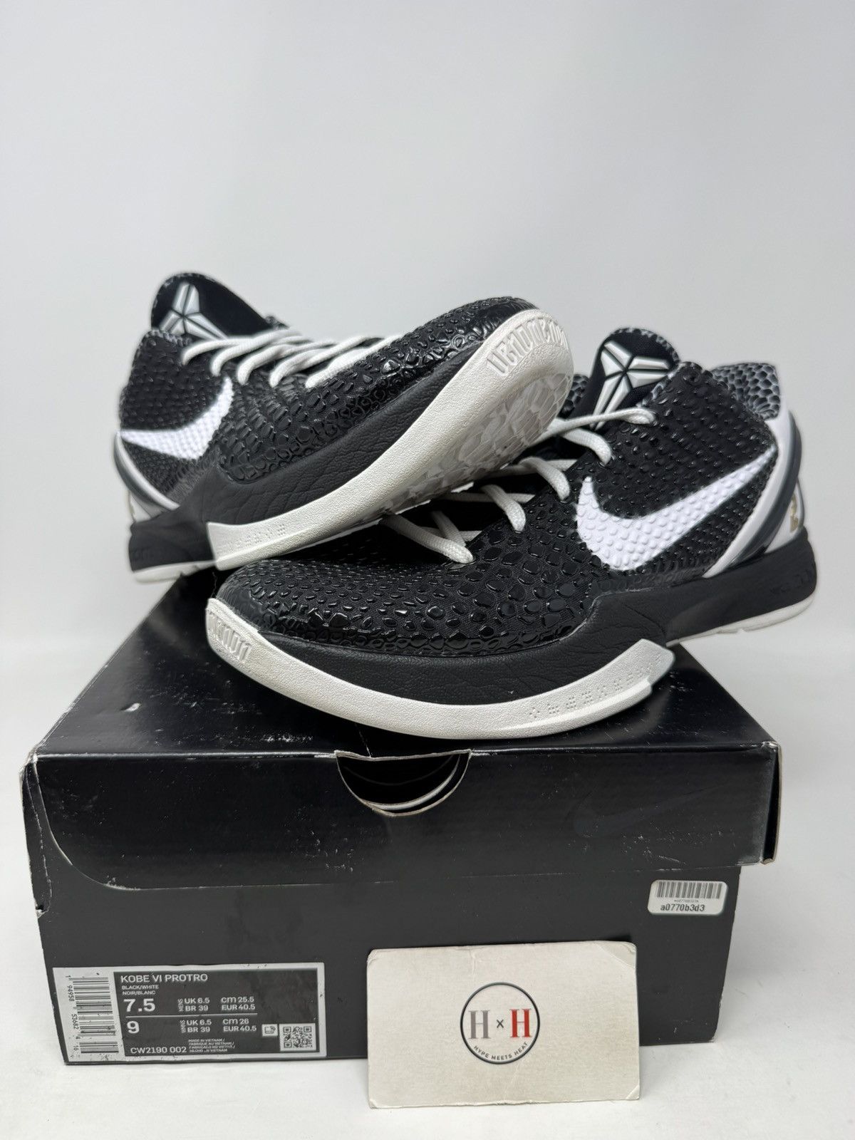 Nike Nike Zoom Kobe 6 Protro Mambacita Sweet Sixteen Size US 7.5 / EU 40-41 - 1 Thumbnail