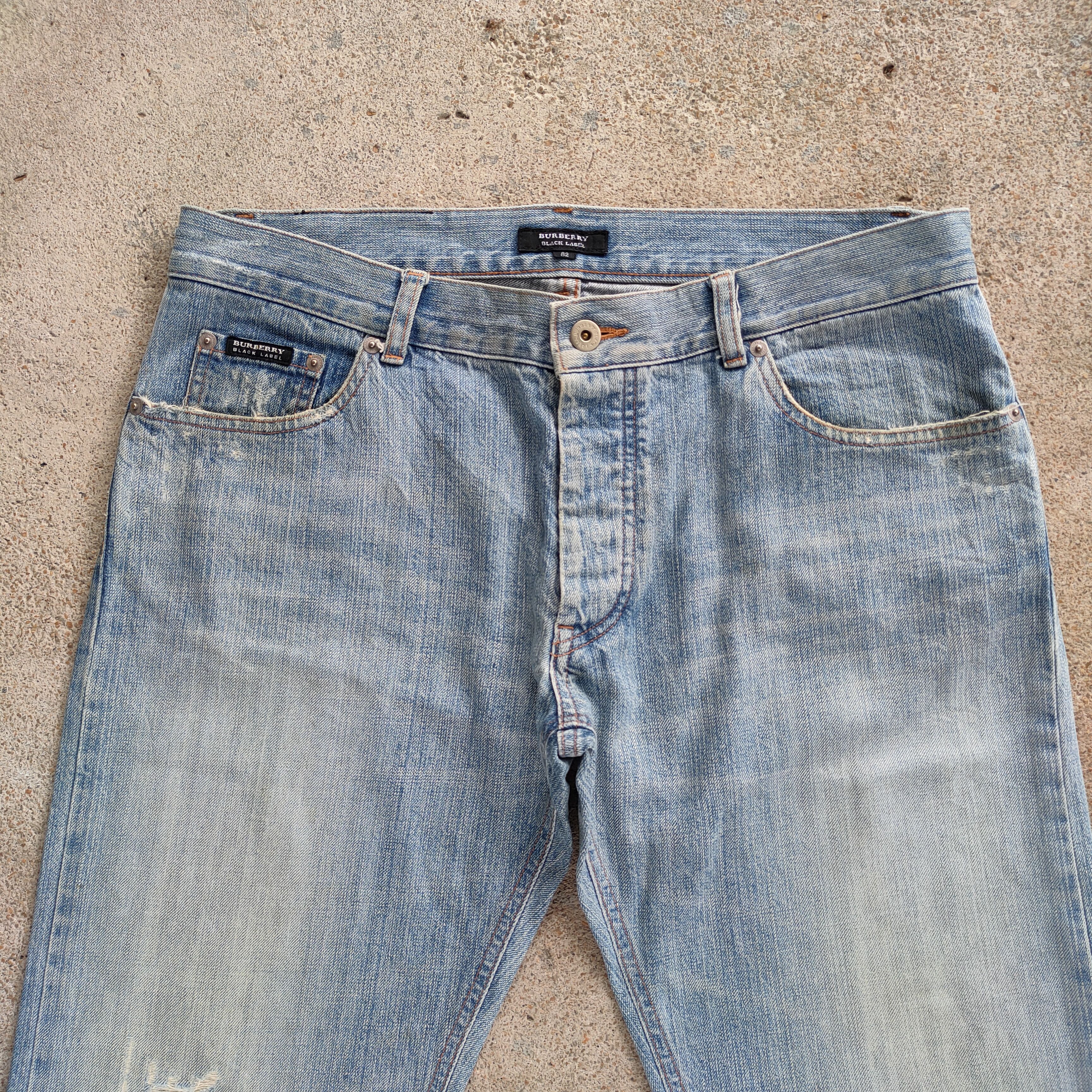 Burberry VINTAGE BURBERRY BLACK LABEL FADED RIPPED JEANS DENIM PANTS Size US 34 / EU 50 - 4 Thumbnail