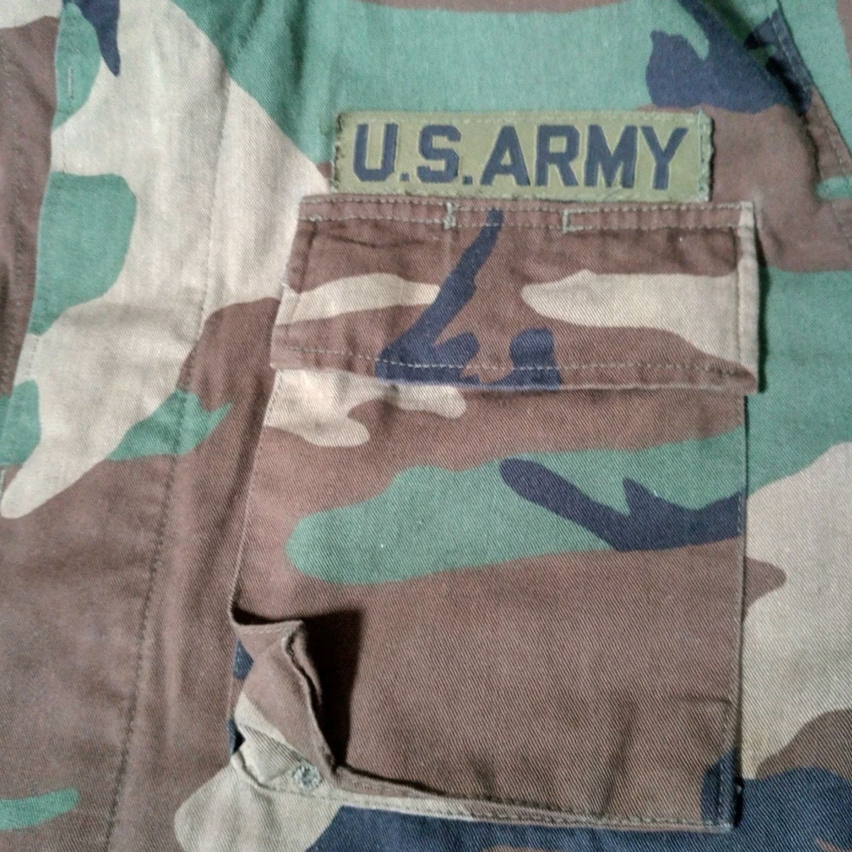 Vintage VINTAGE US ARMY Jacket Camouflage Short Wooldland Distressed Button Cargo Pockets Military CW US Army Patch Small Short Mens Jacket Size US 29 - 7 Thumbnail