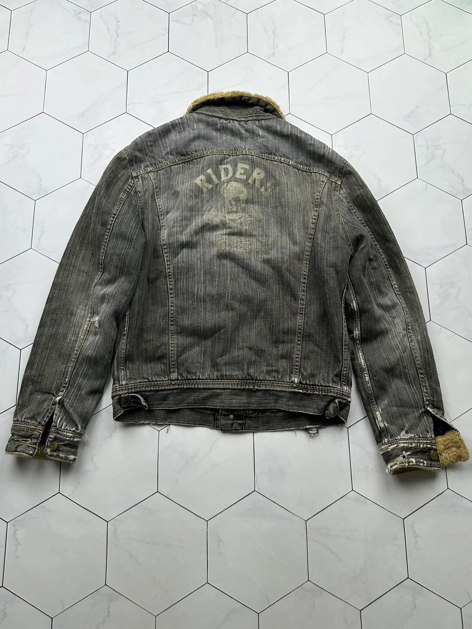 Lee Lee Thrashed Vintage Denim Jacket (B232) Size US XL / EU 56 / 4 - 10 Thumbnail