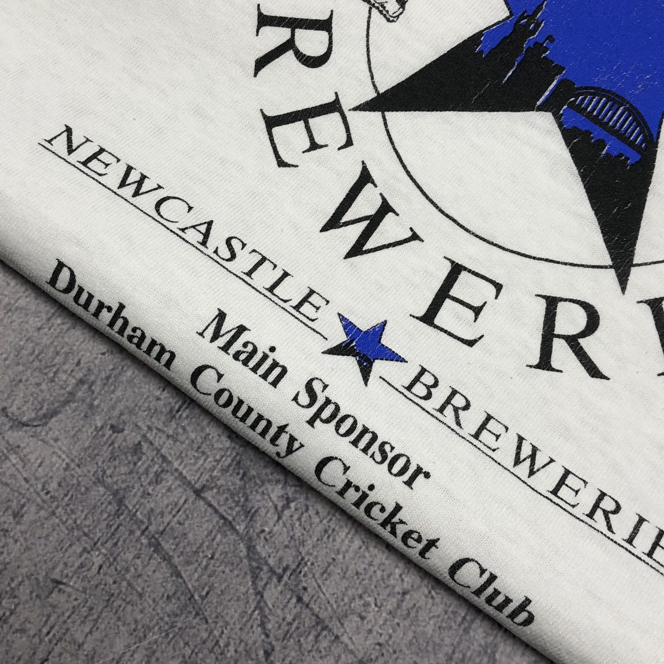 Vintage 90s England Newcastle Durham Single Stitch Tee Size US XL / EU 56 / 4 - 3 Thumbnail