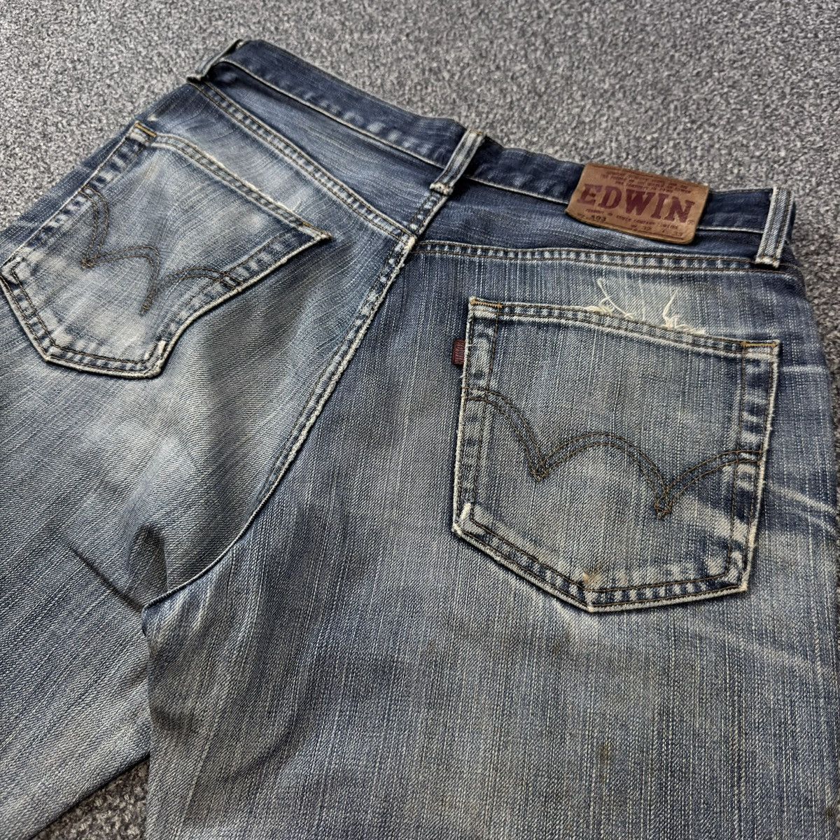 Edwin Archives Y2K Edwin 503 Faded Wash Straight Leg Denim Jeans Size US 32 / EU 48 - 8 Thumbnail