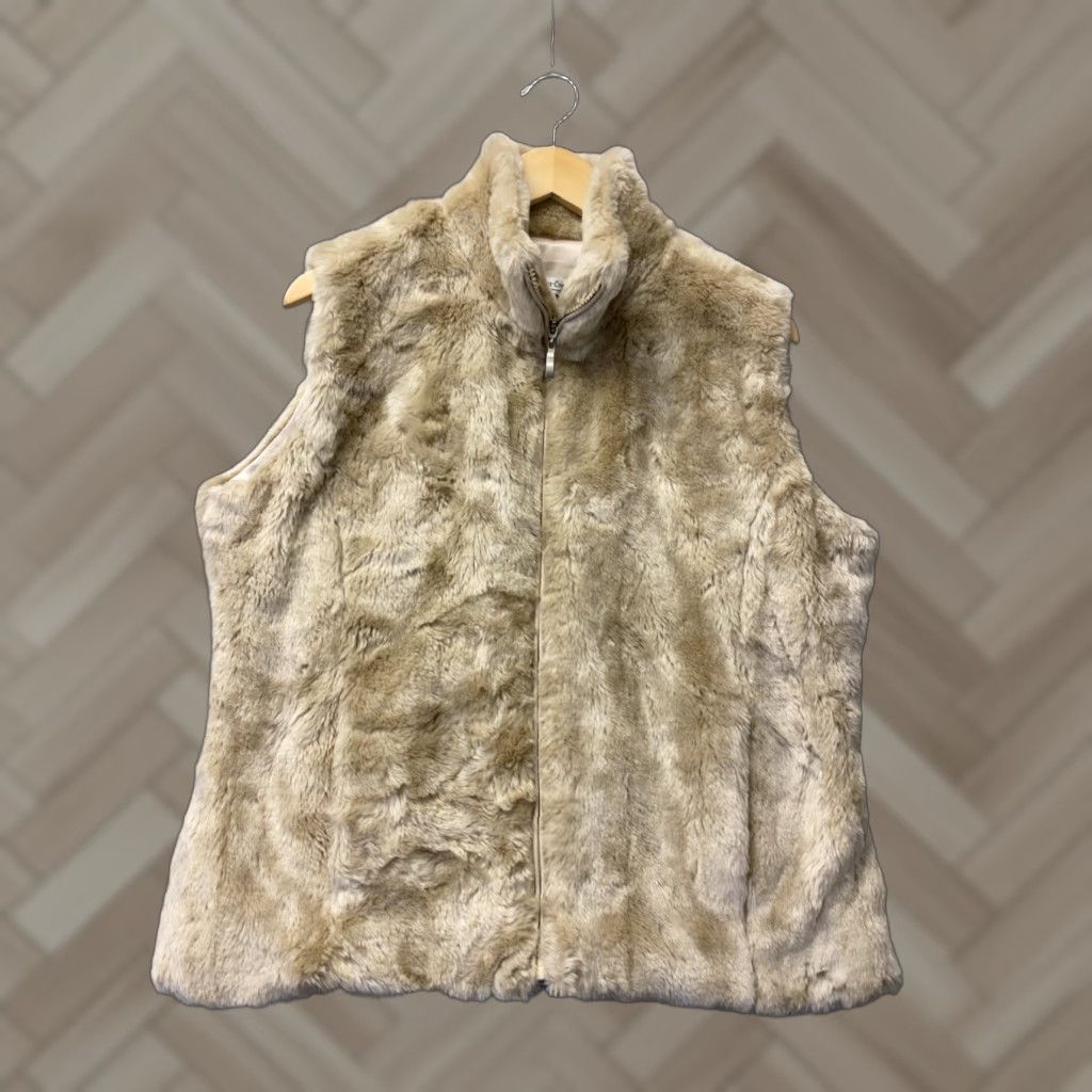 Coldwater Creek VINTAGE not applicable; title should be: Coldwater Creek Vest Women's Faux Fur Full Zip L Short Sleeveless Animal Print Light Gold 0016 Size L / US 10 / IT 46 - 1 Thumbnail