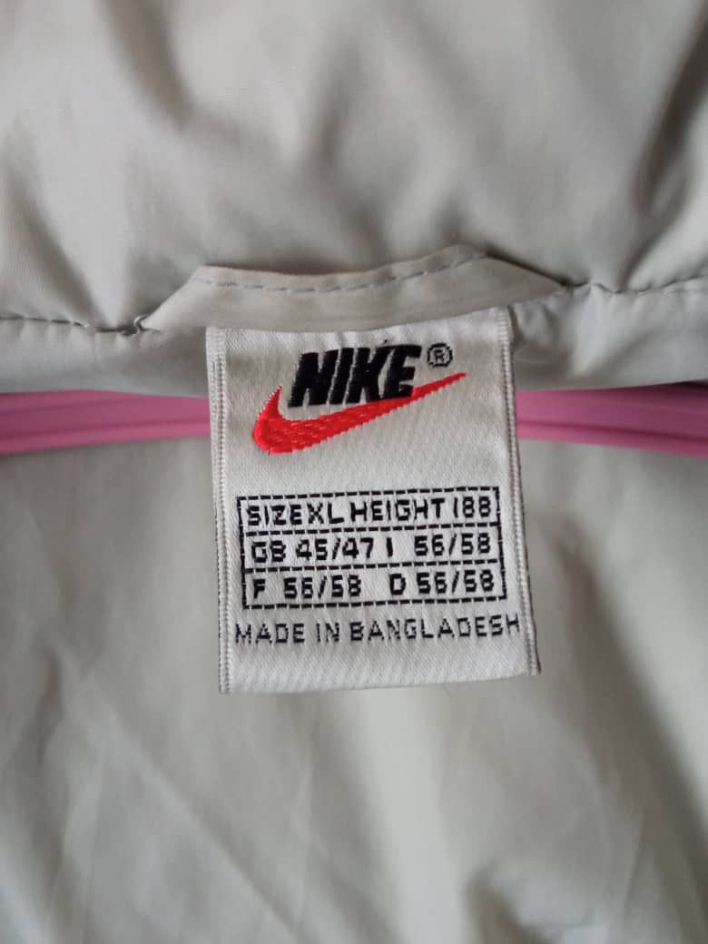 Nike 90s Vintage Nike Big Logo Down Puffer Jacket Size US XL / EU 56 / 4 - 6 Thumbnail