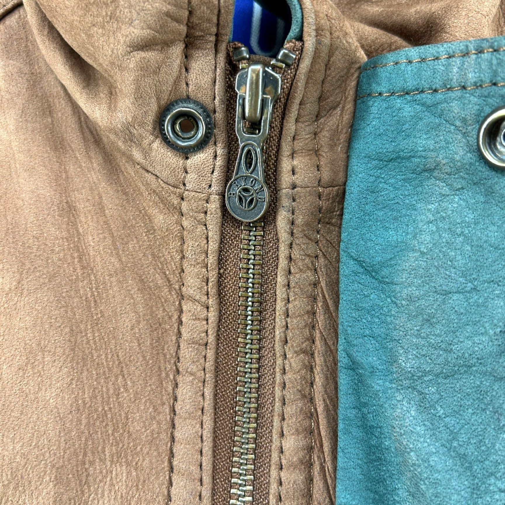 Vintage VINTAGE Beyond Leather Jacket Mens M Brown Bomber Genuine Flight Aviator 90s Casual Zip Full Zip Lined 80s Western 90s Riding Mens Size US M / EU 48-50 / 2 - 4 Thumbnail