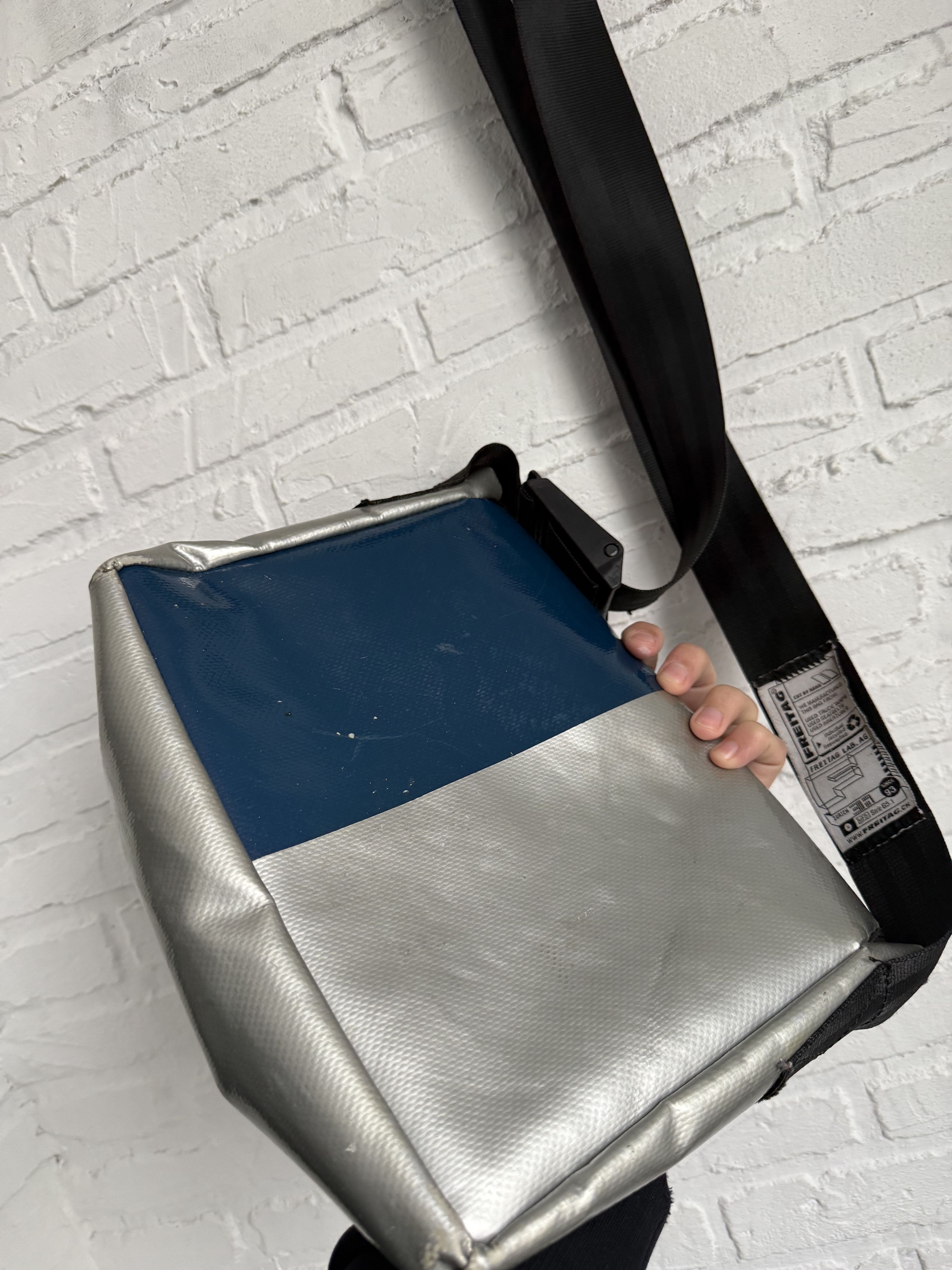Freitag Freitag F11 LASSIE Silver blue messenger bag Size ONE SIZE - 8 Thumbnail