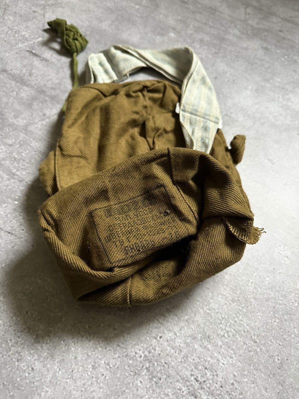Cccp × Vintage 1970s Soviet Union Carrying Gas Mask Bag Size ONE SIZE - 7 Thumbnail