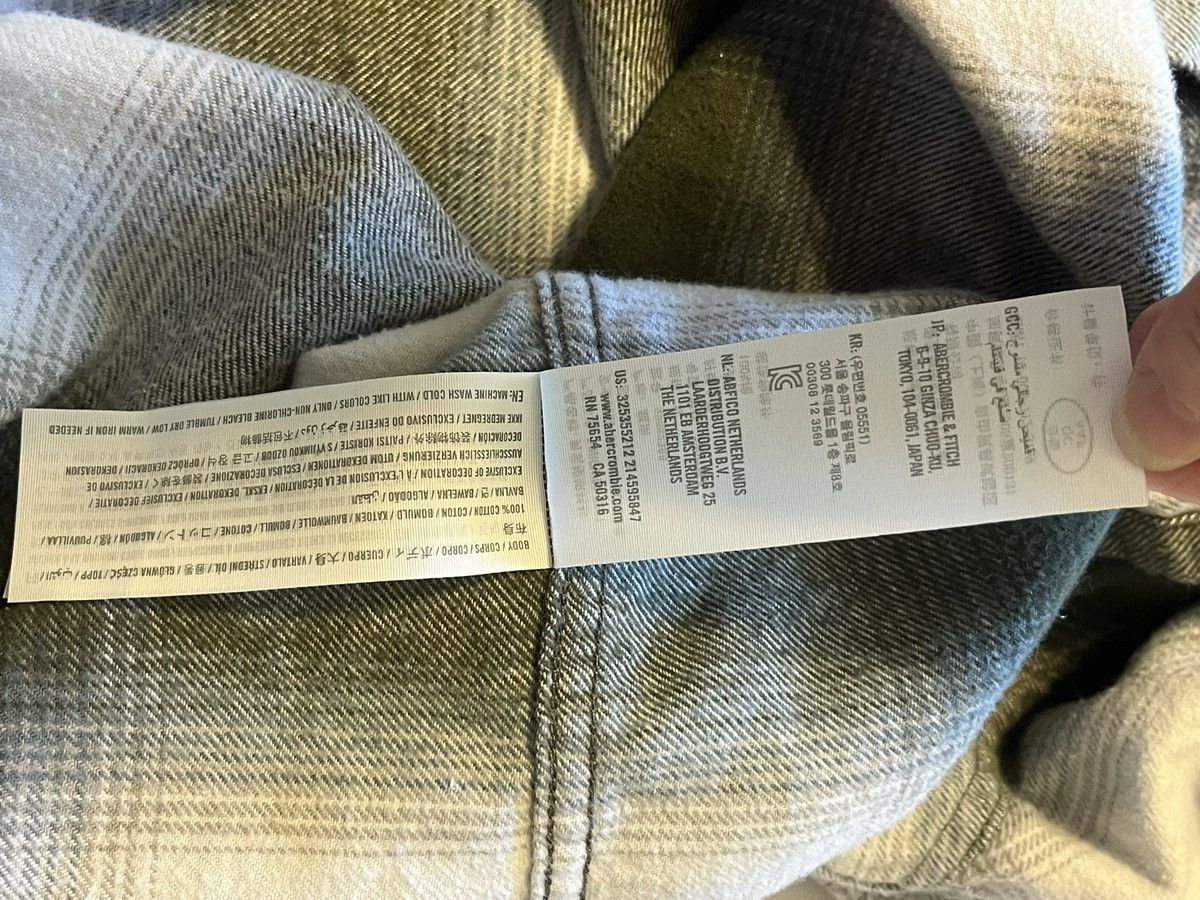 Hollister Worn by D1 basketball player 6’8” 210 Size US XL / EU 56 / 4 - 8 Thumbnail