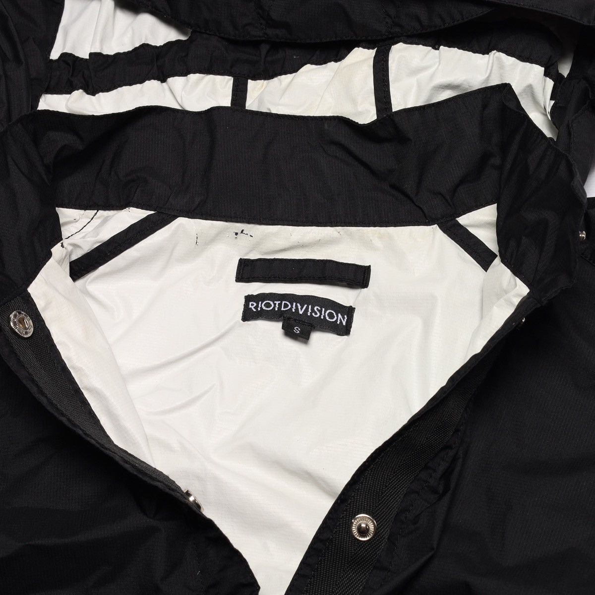 Riot Division Riot Division Tech Wear Nylon Parka Rain Coat Black Jacket Size S / US 4 / IT 40 - 8 Thumbnail